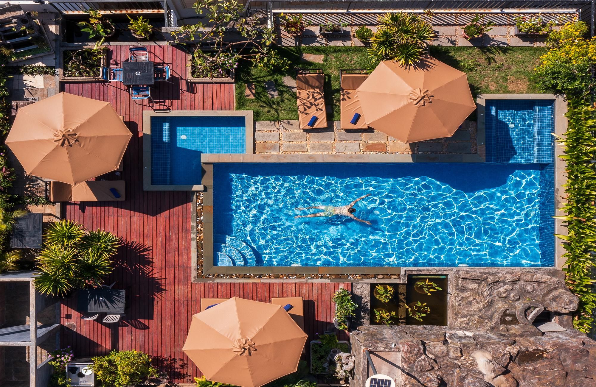 swimming pool [kids]