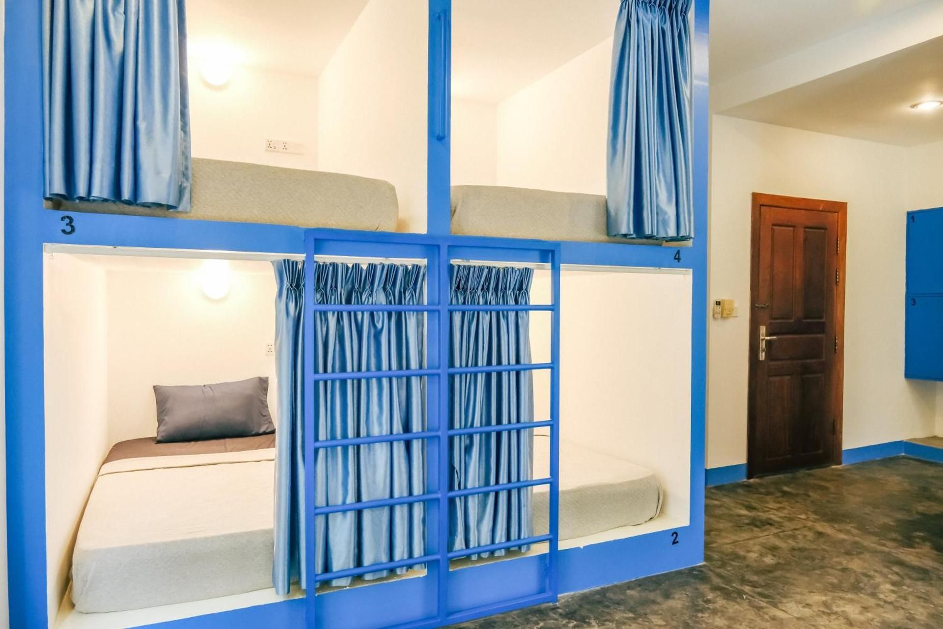 Queentown Hostel Dorm Premium Mix 4 Sharing 3