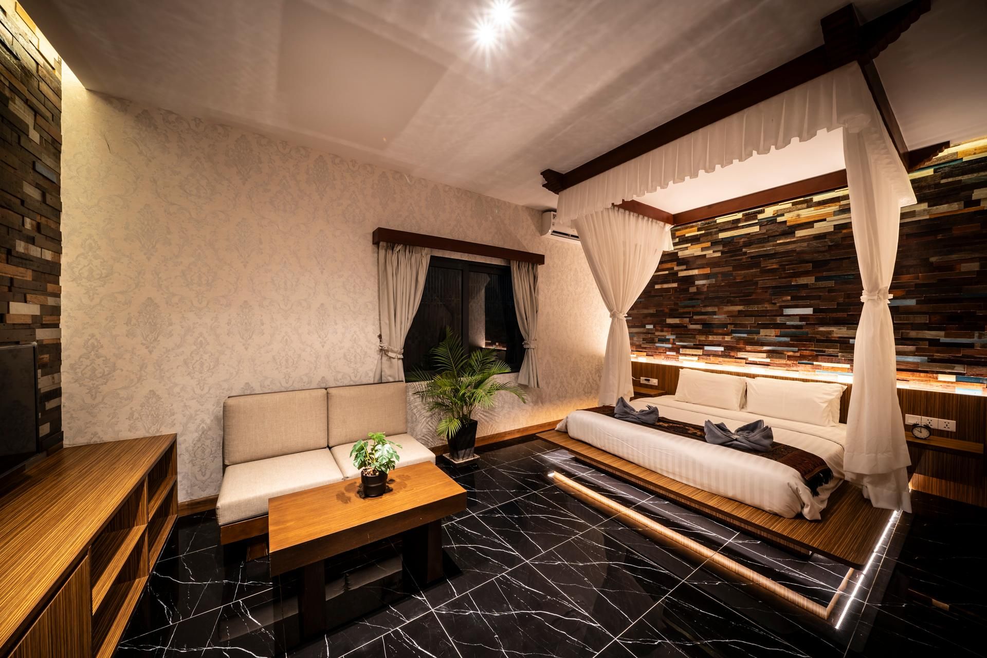 The Local Time Village Deluxe 2