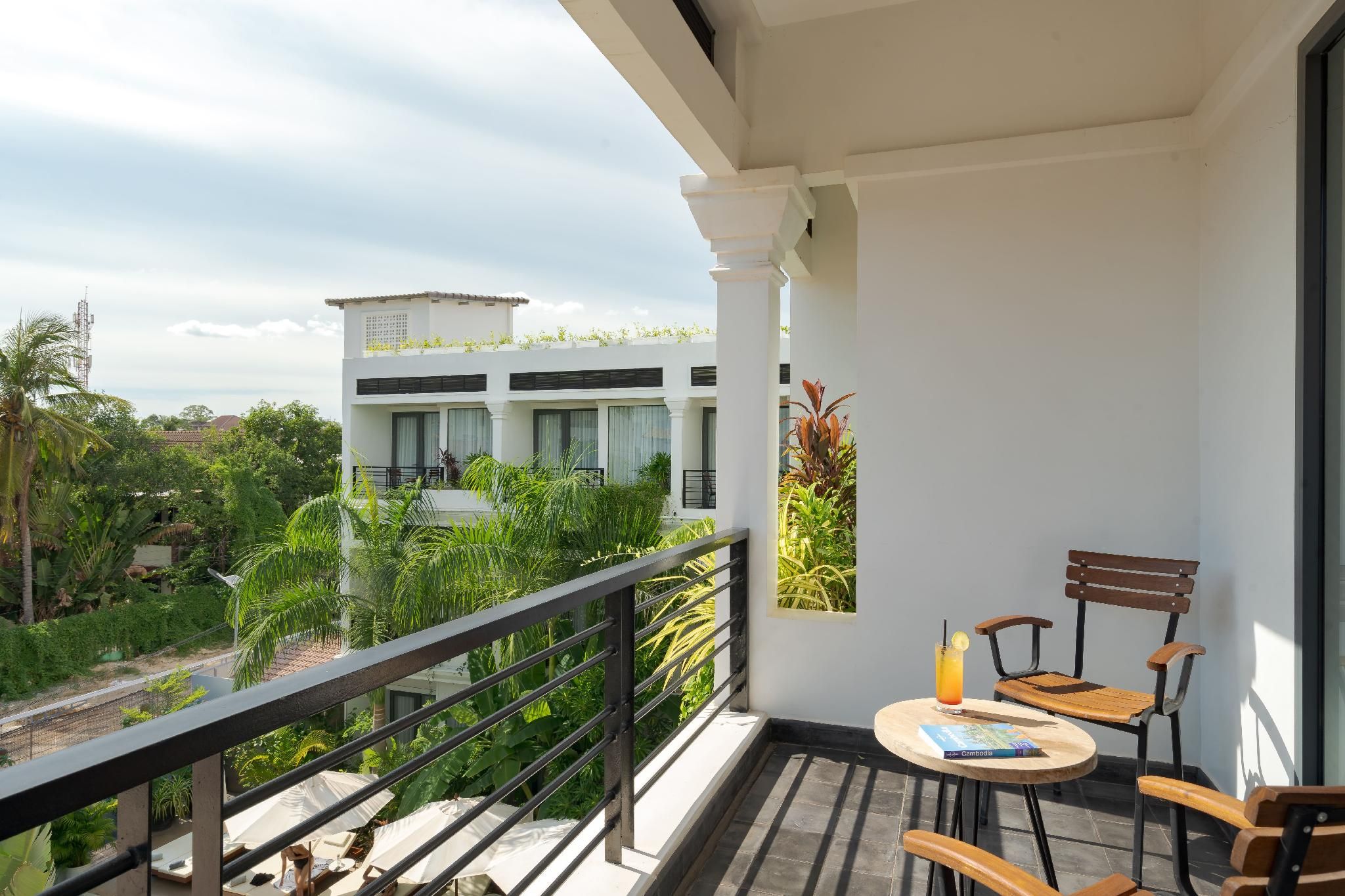 Deluxe Double Room with Balcony