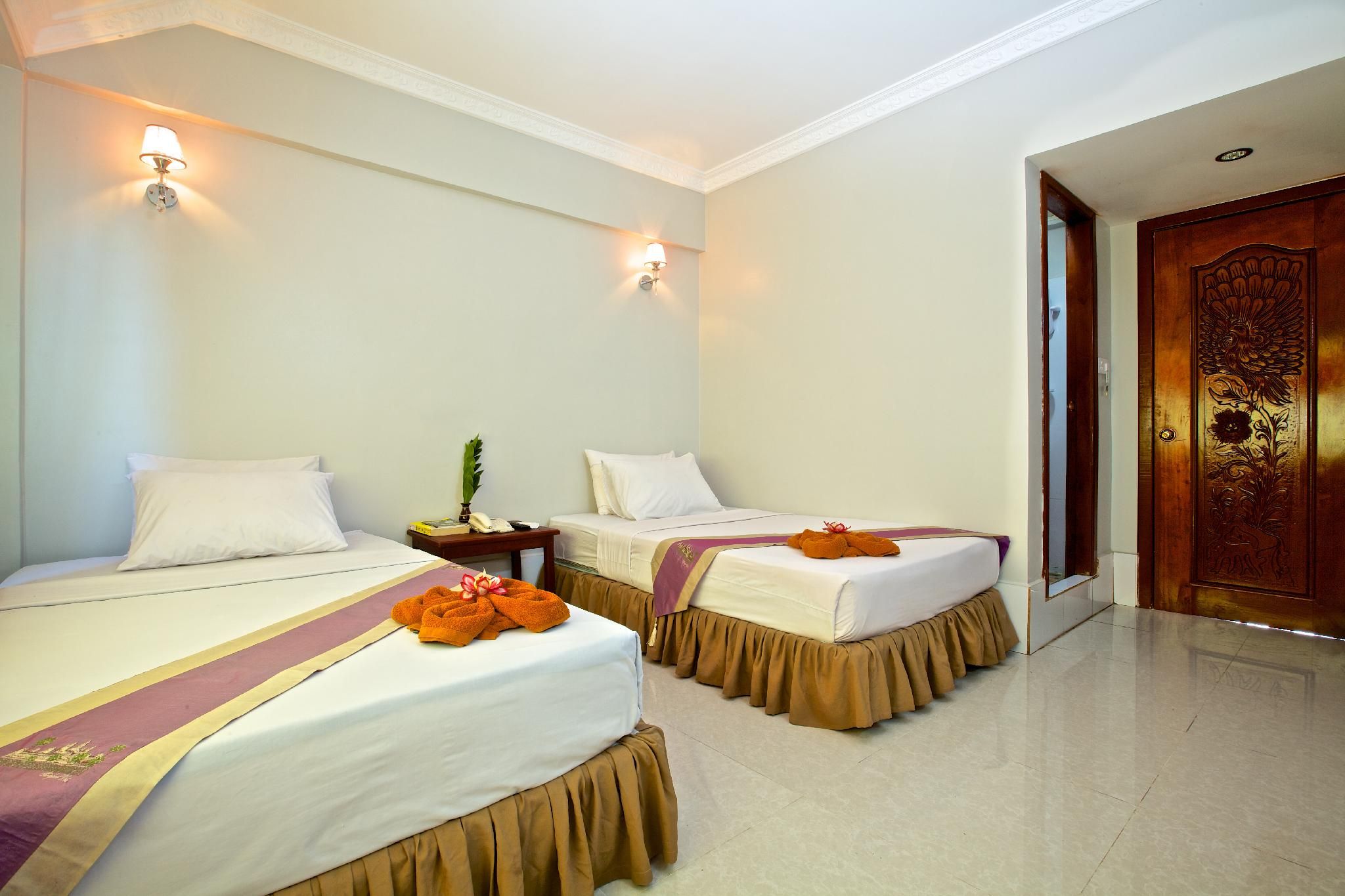 Twin Beds Standard Room
