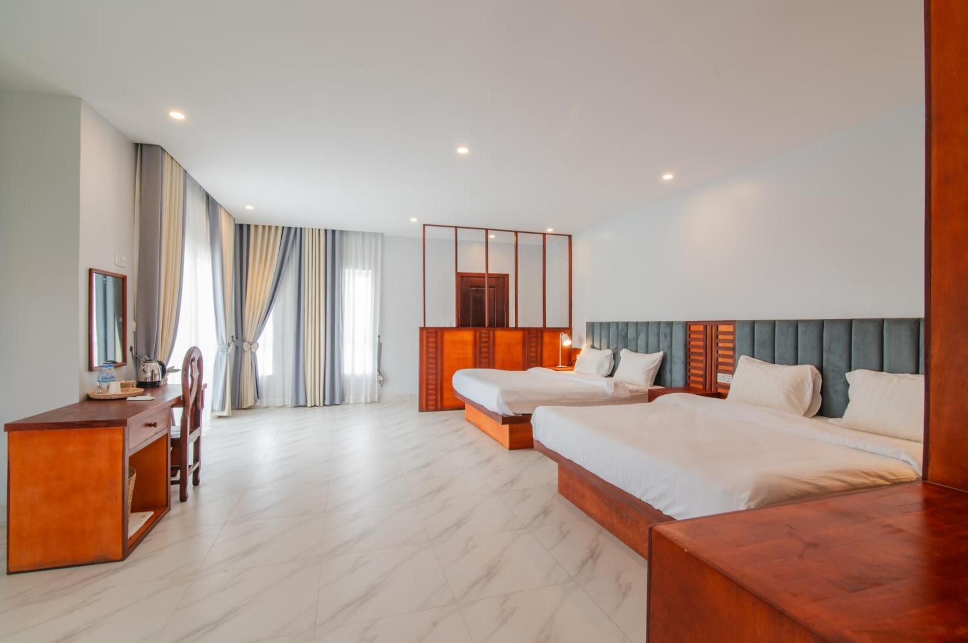 Twin Room with Balcony