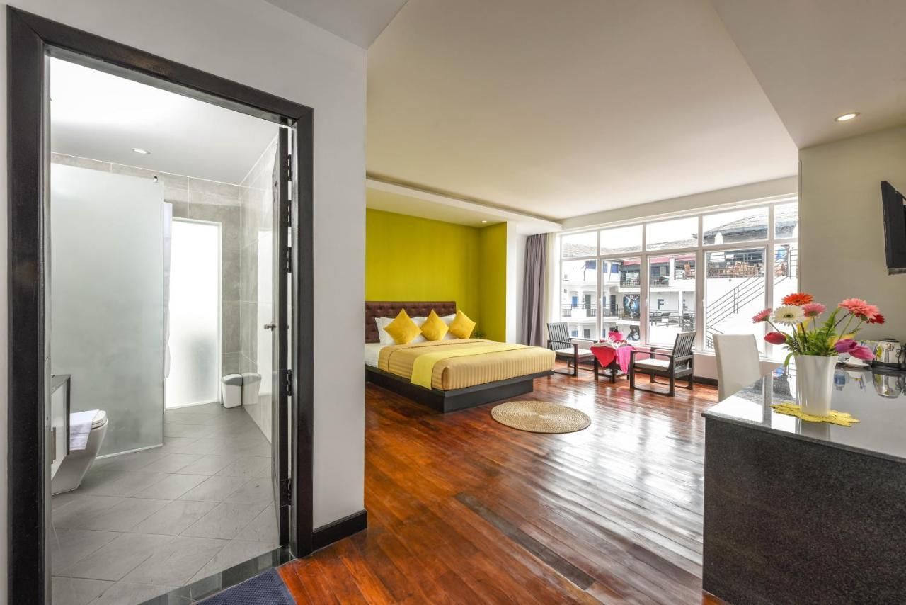 King Premier Room
