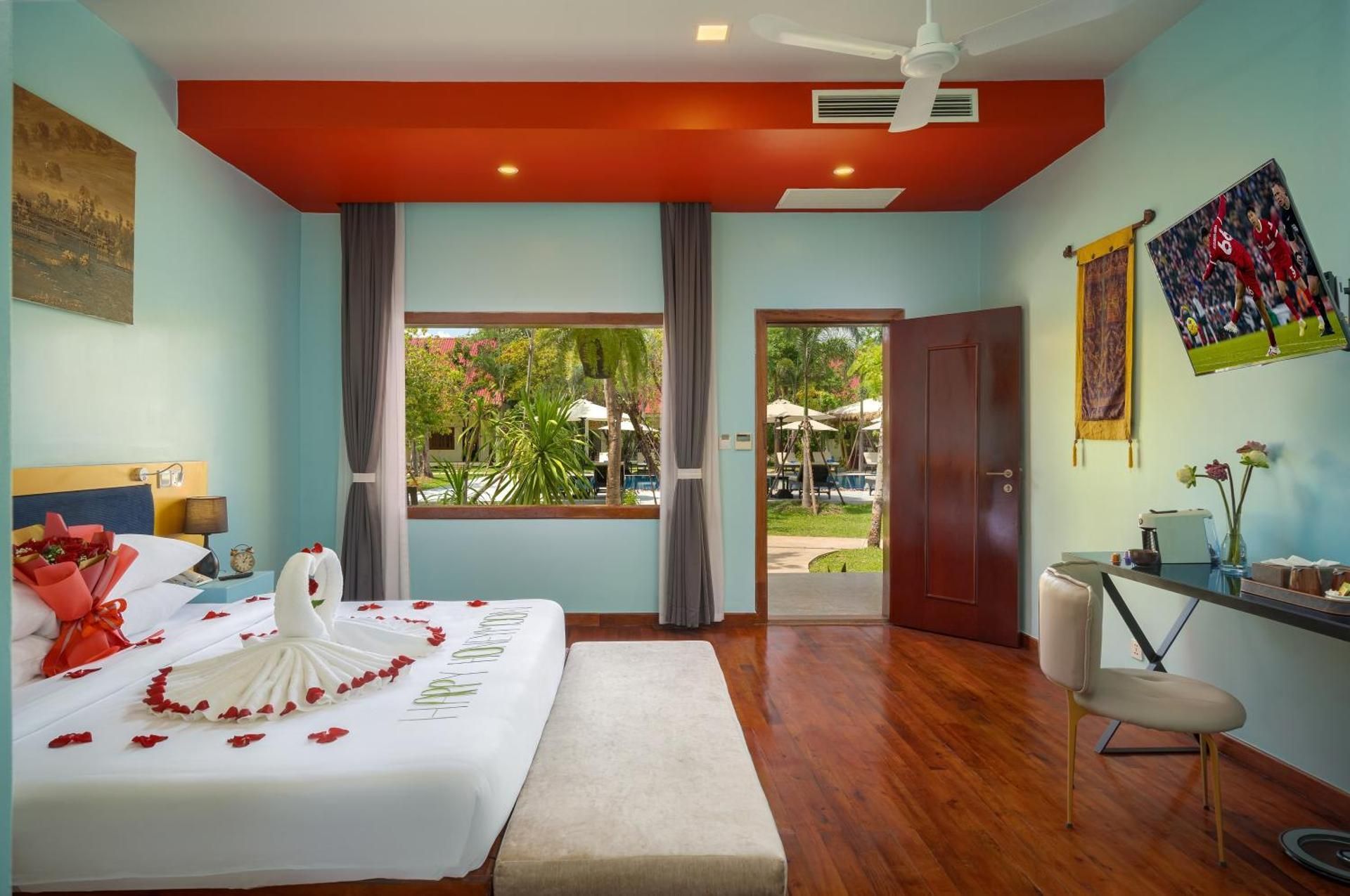 Suite with Private Pool