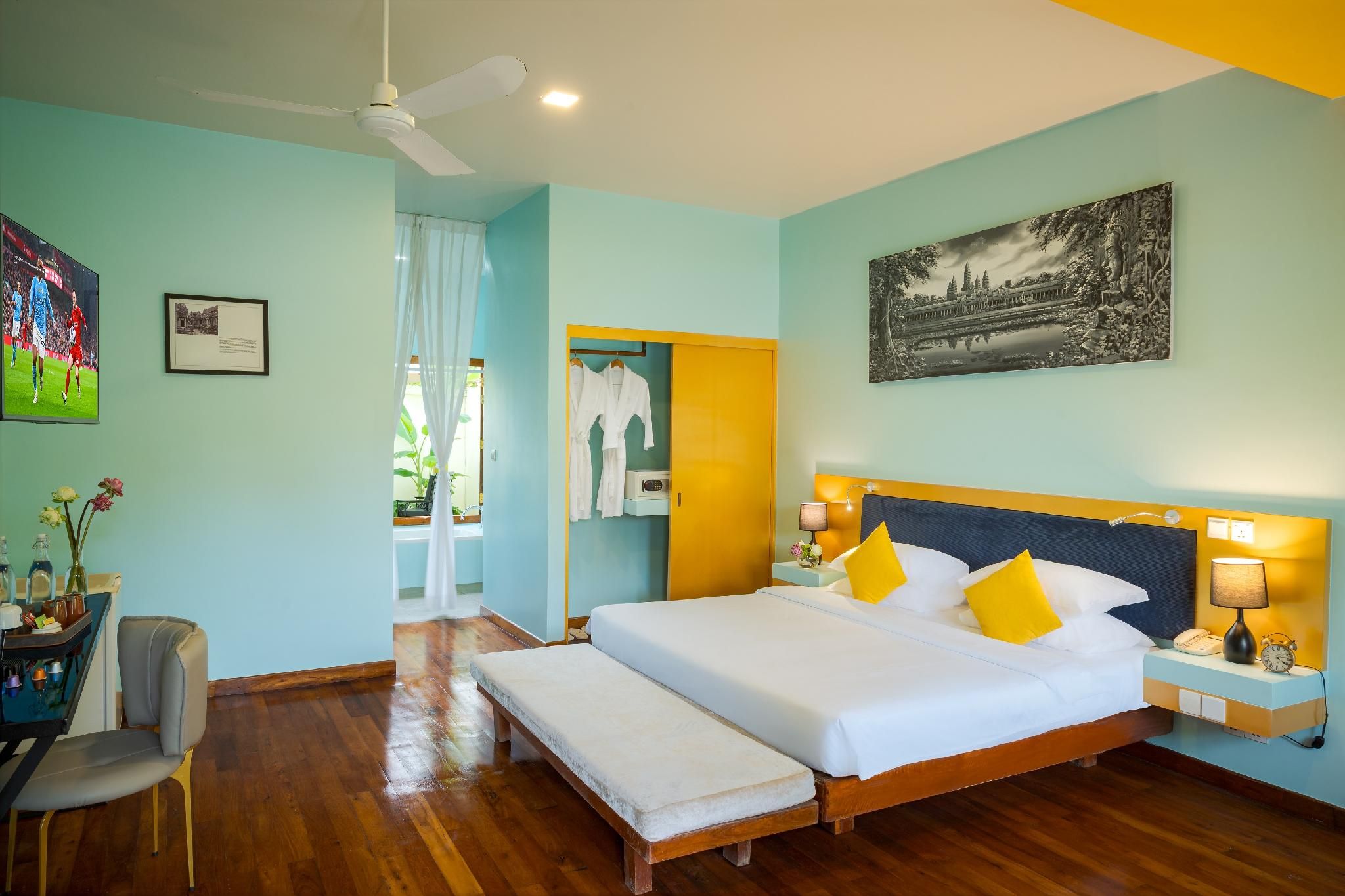 Suite with Private Garden