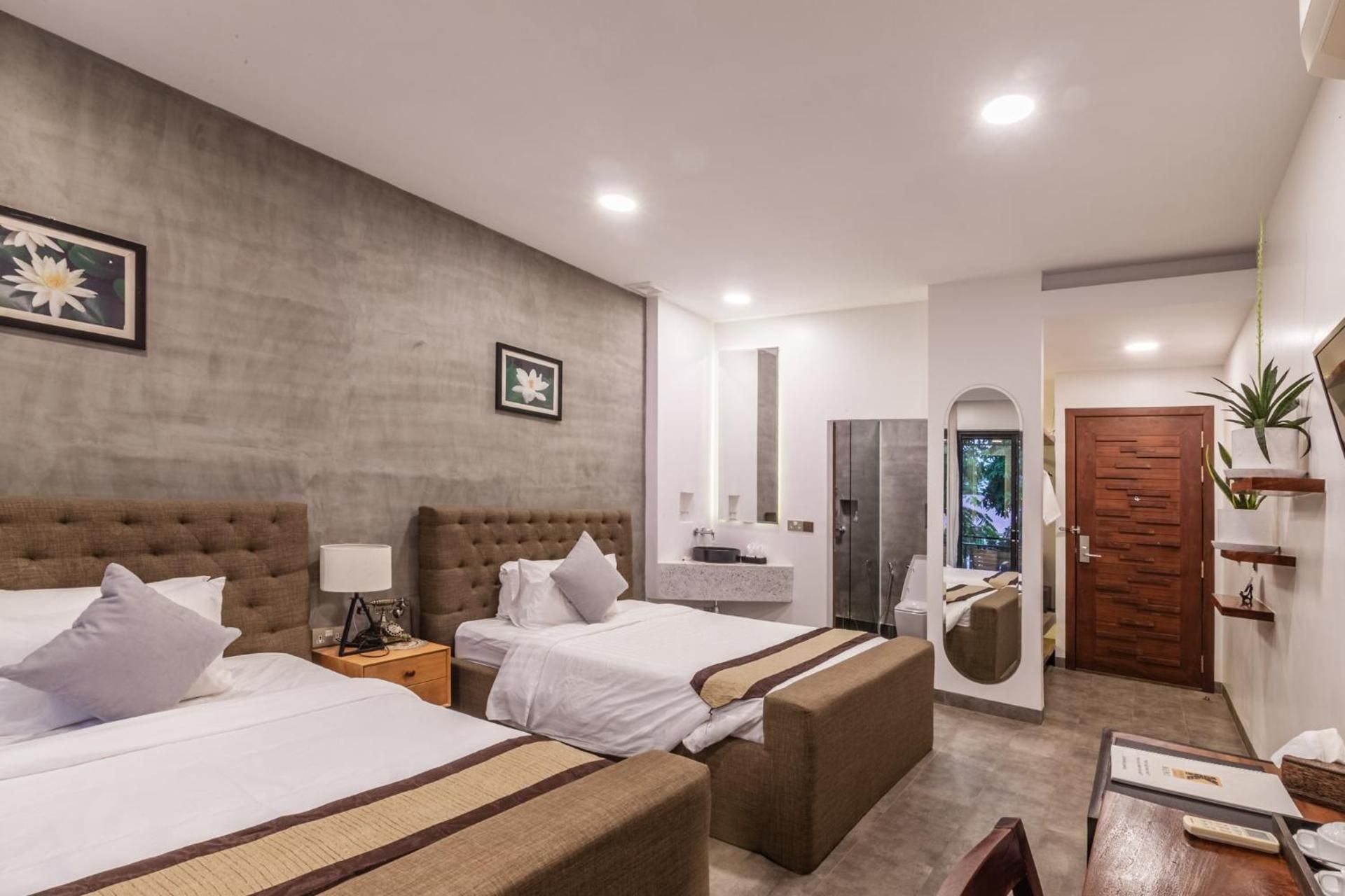 Twin Room with Pool View