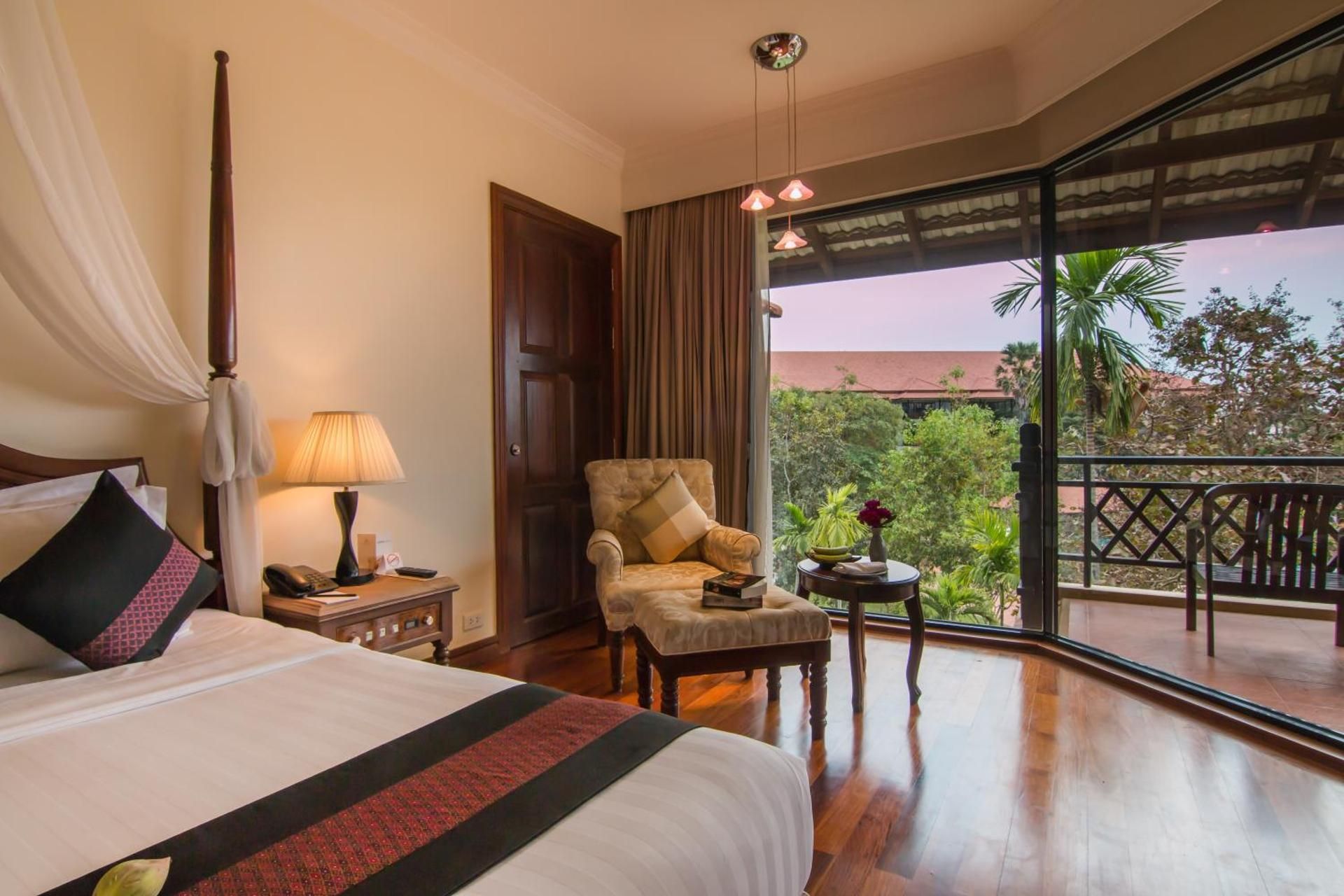 Connecting 2-Bedroom Deluxe Family