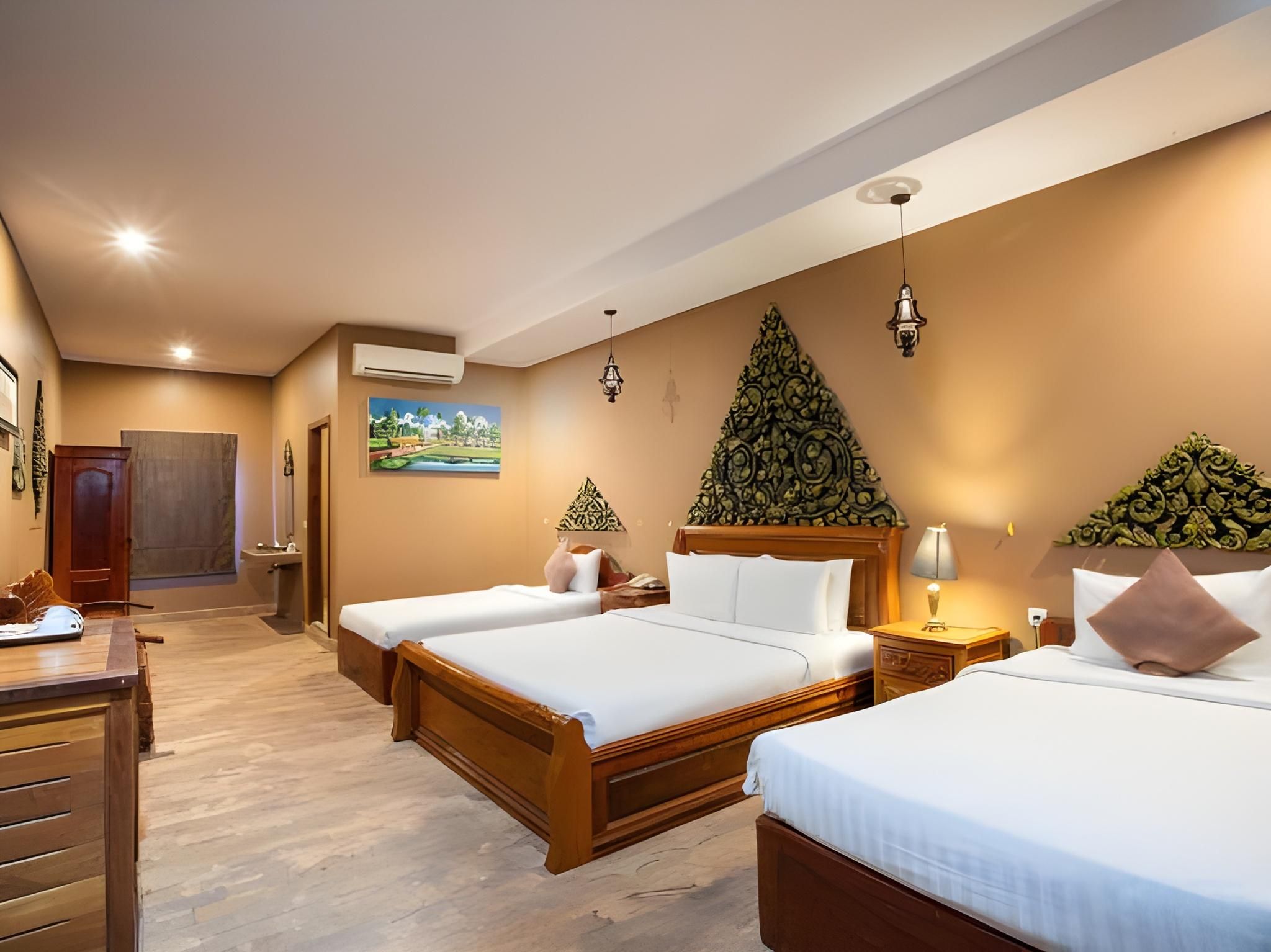 Deluxe Triple Room