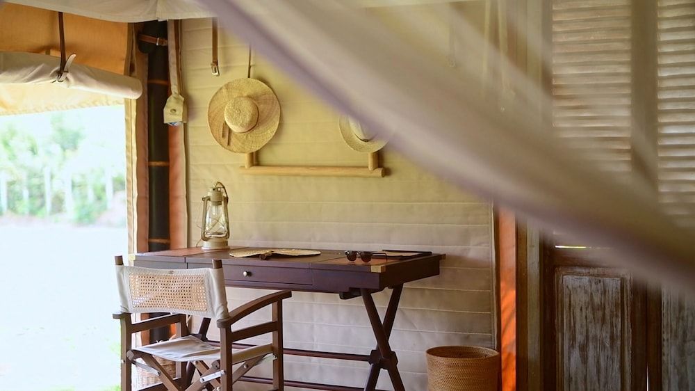 The Beige Superior Tent, 1 King Bed, Garden View 4