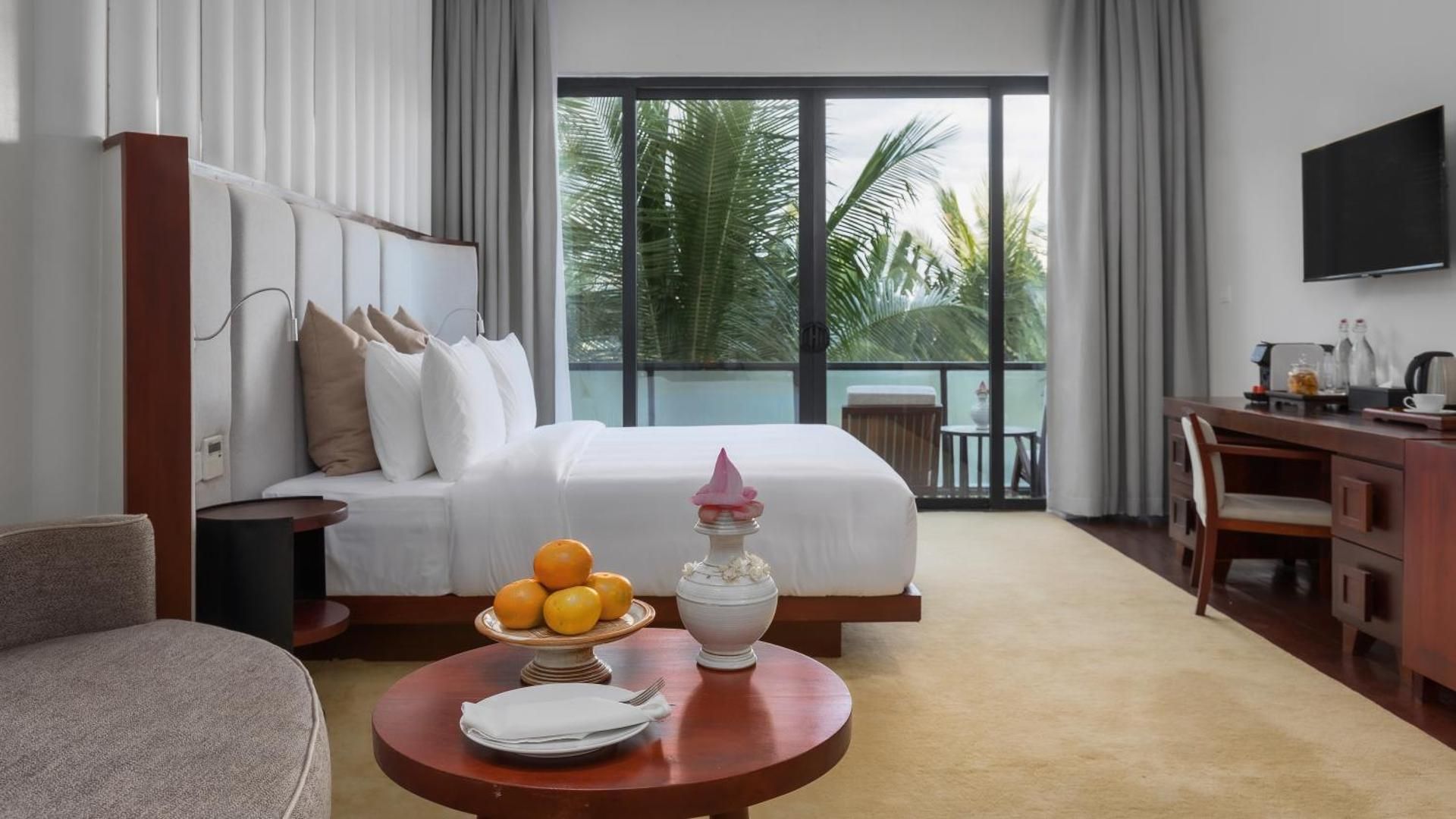 Classic Suite Free Airport Pick Up + Laundry + Mini-bar