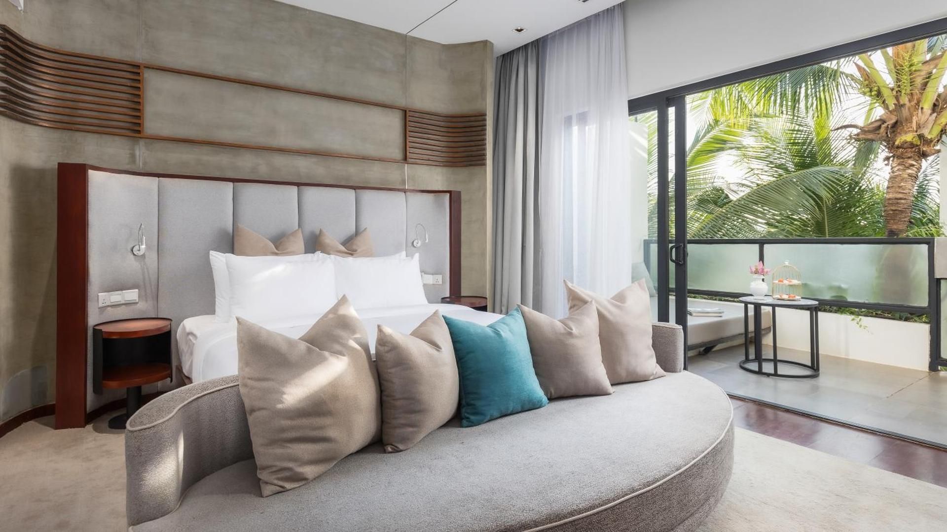 Landmark Room+Daily 60mn Massage+Mini-bar+Laundry+Airport Pickup