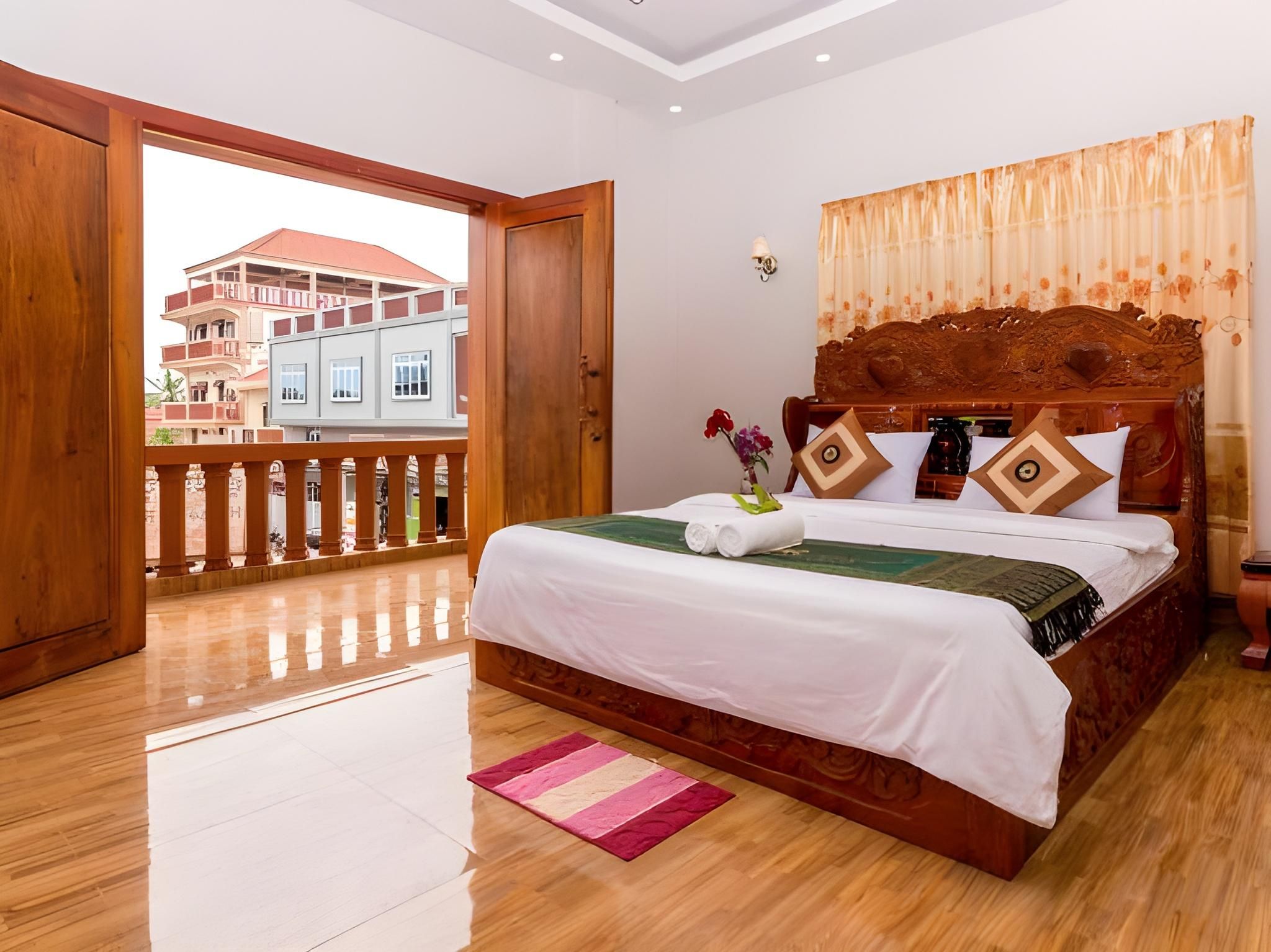 Deluxe King Room