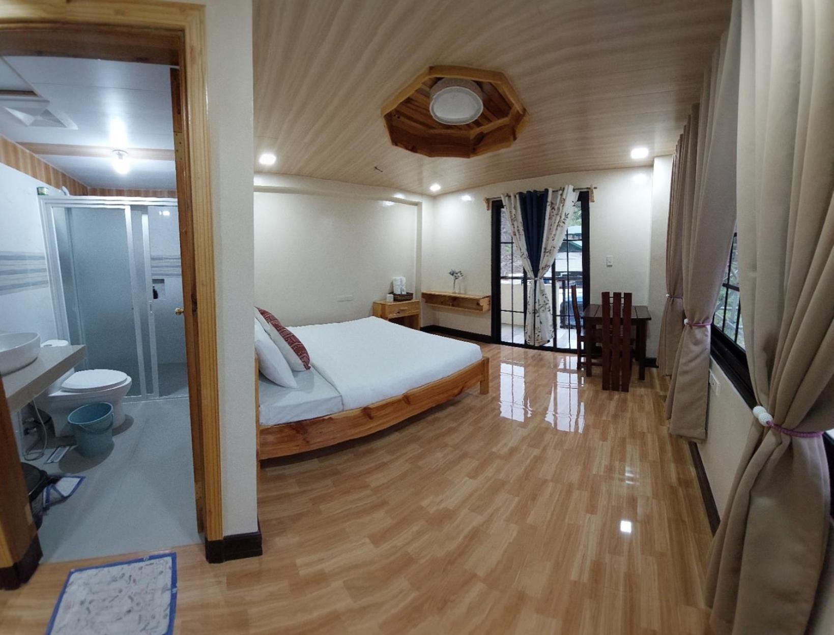 King Suite with Balcony