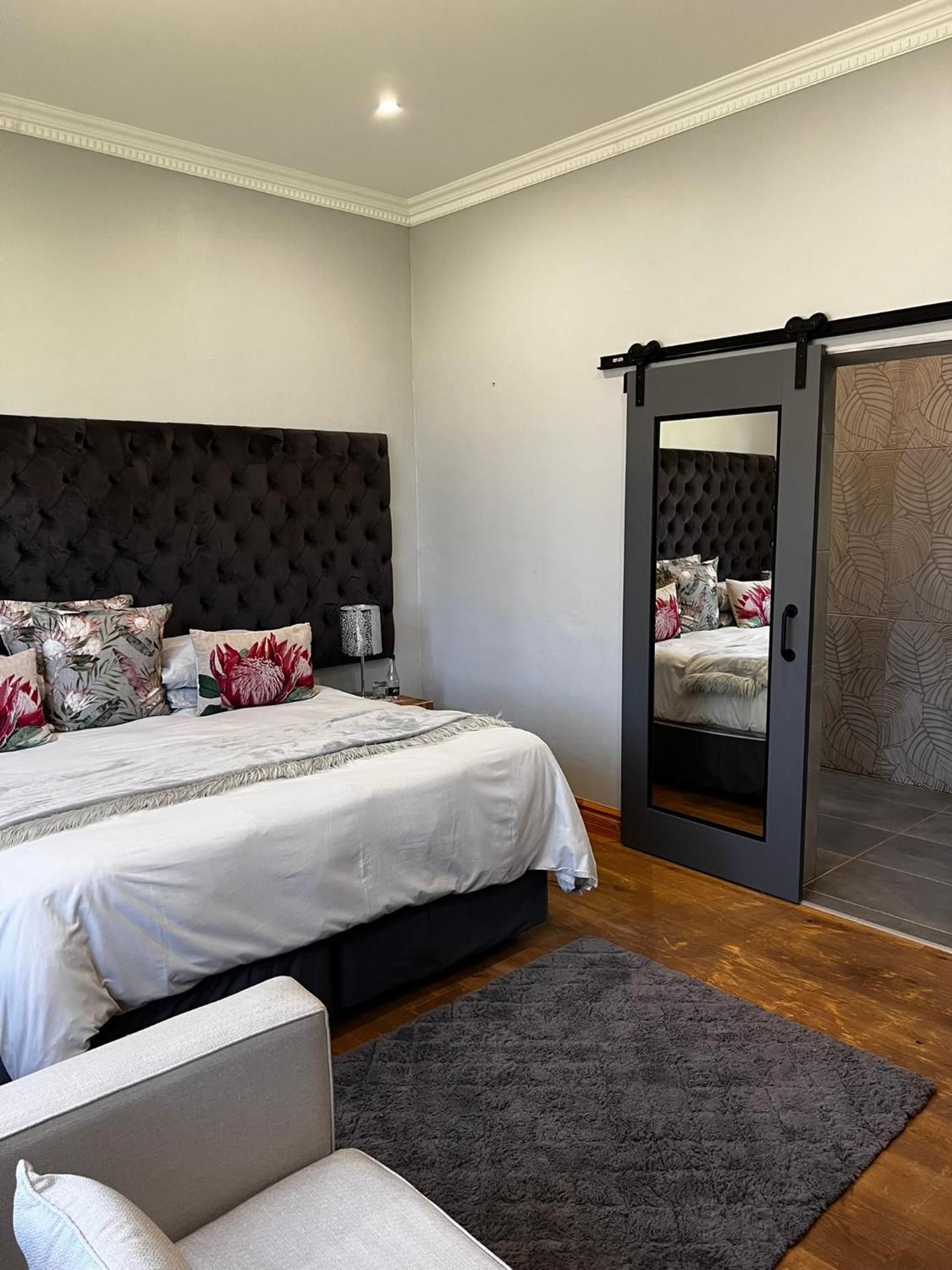 Senior Suite
