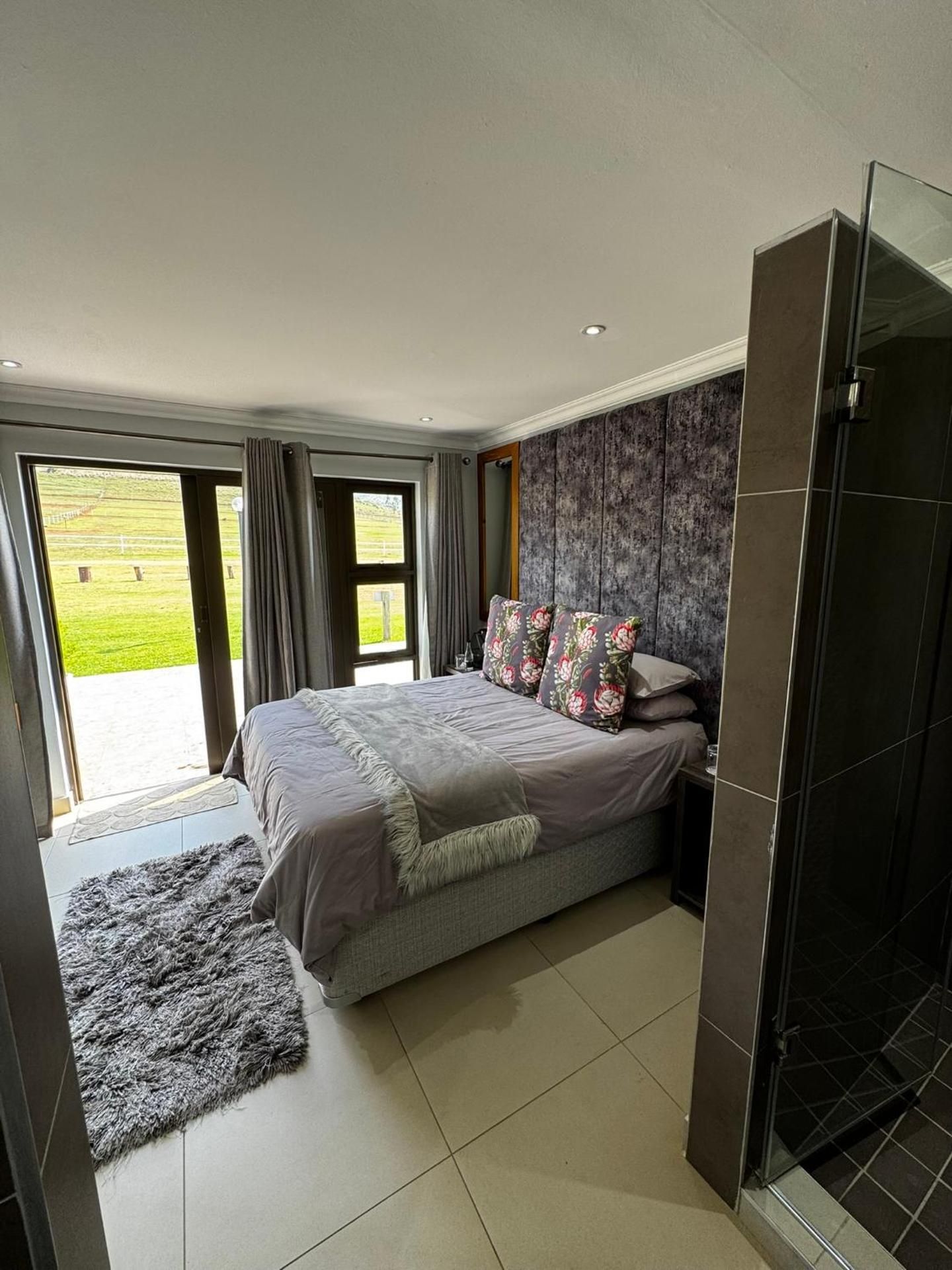 Comfort Queen Room