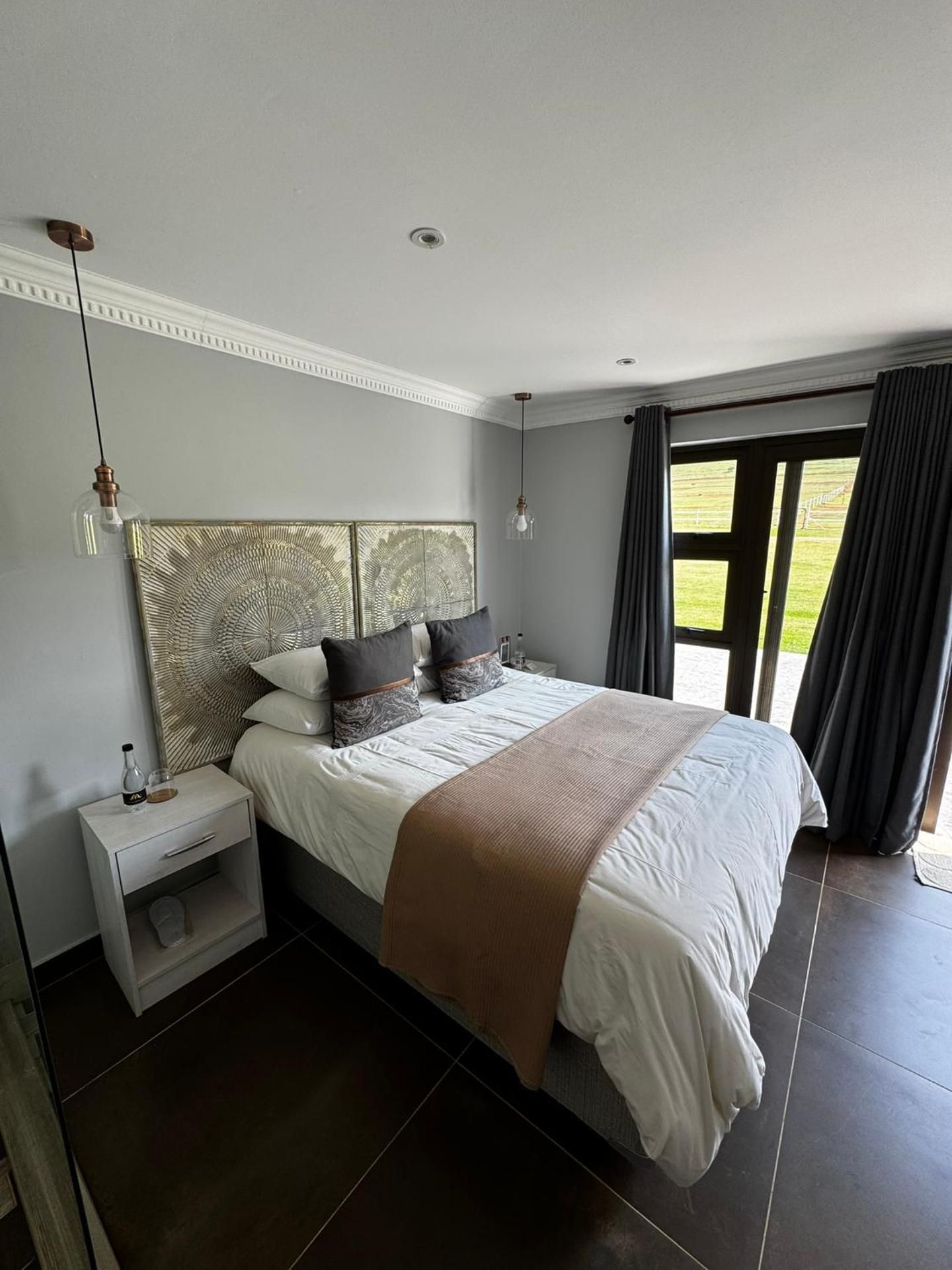 Premium Queen Room