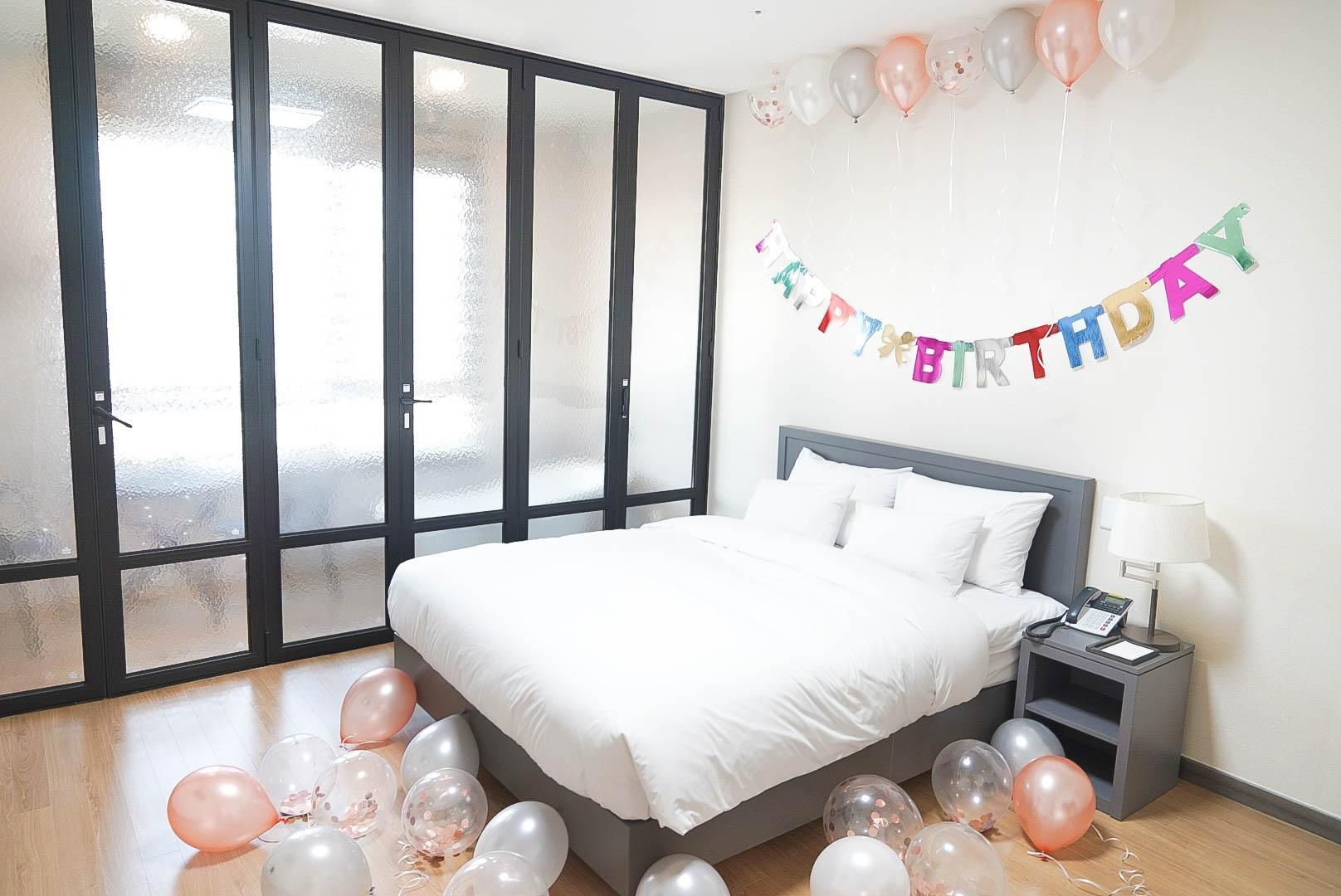 Penthouse Party Room