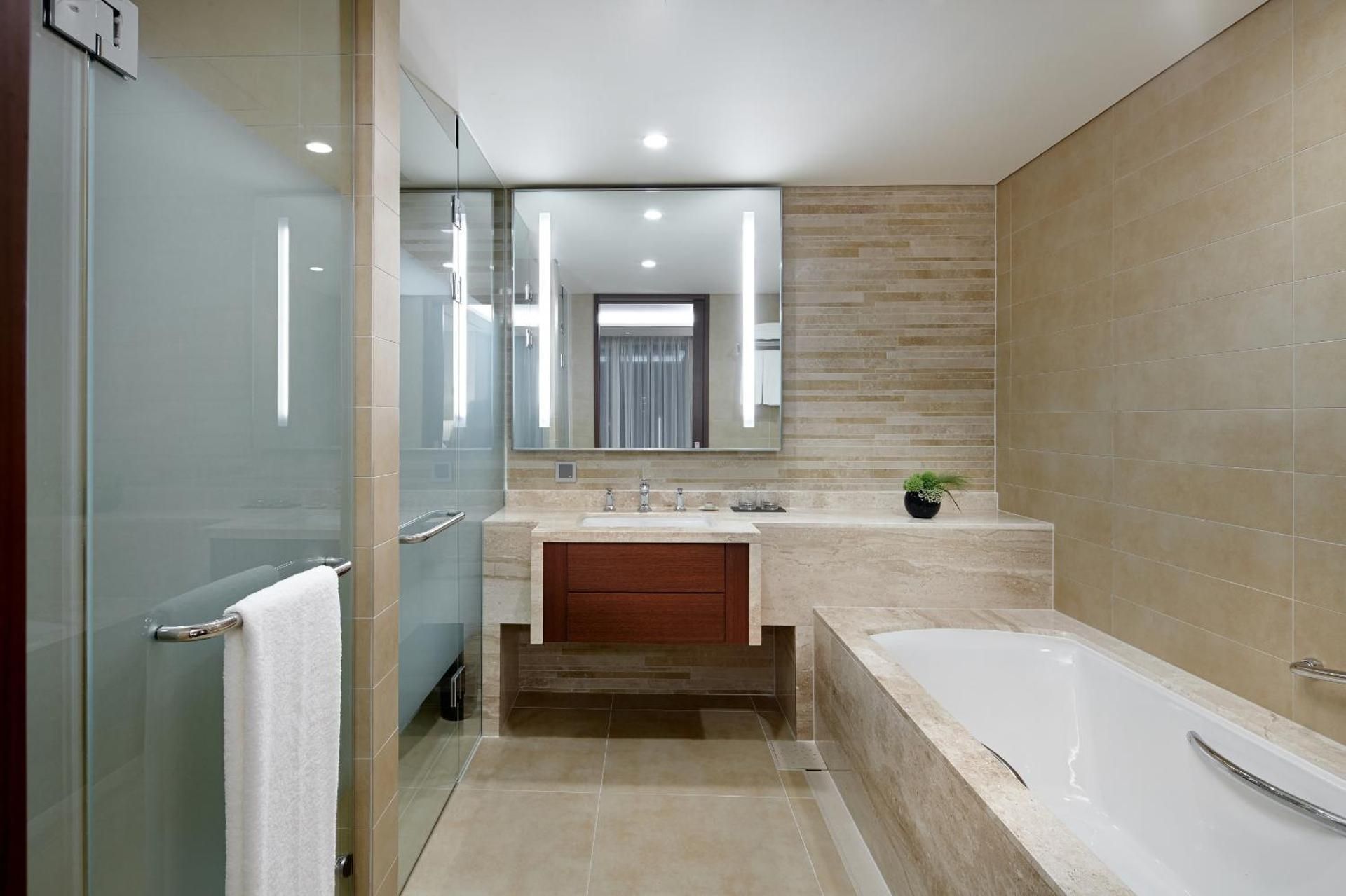 SUPERIOR SUITE FAMILY TRIPLE