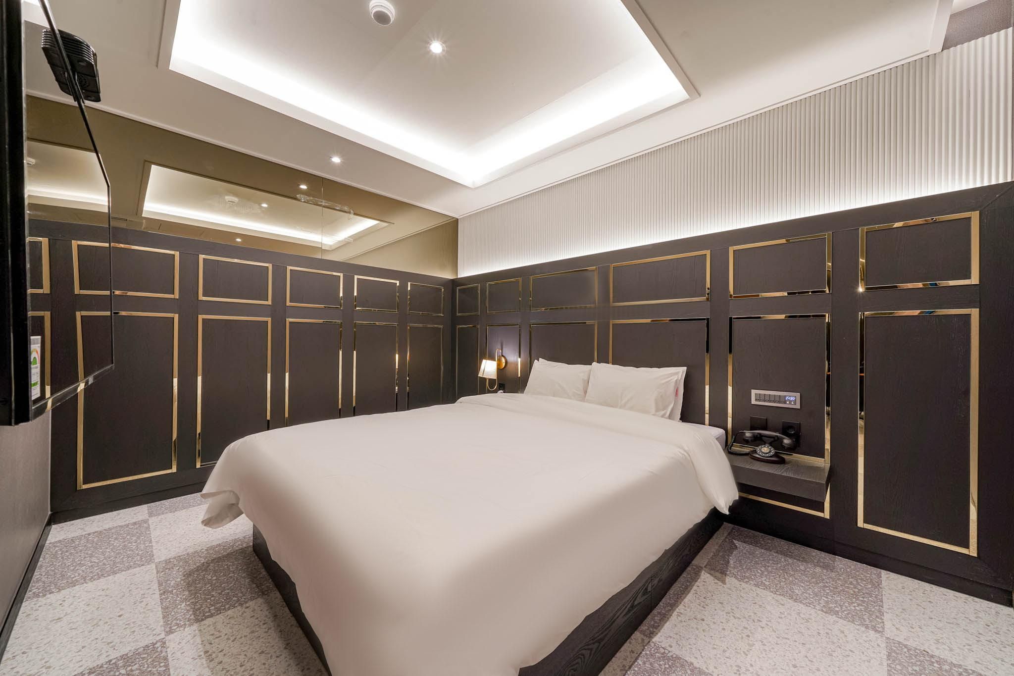 Premium (bathtub, high specification 1PC, air purifier)