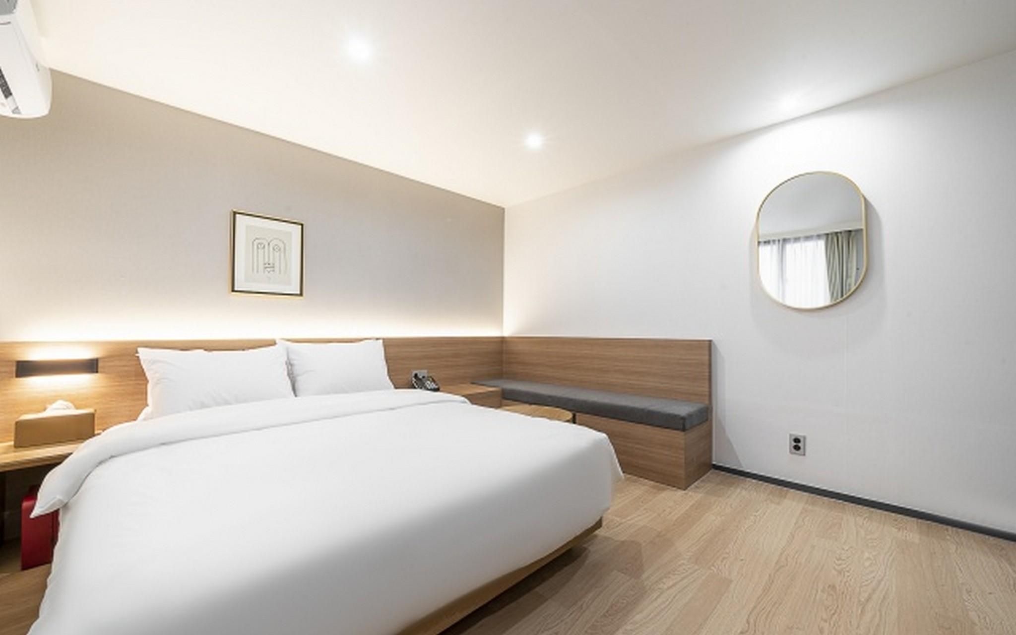 Deluxe Double Room B