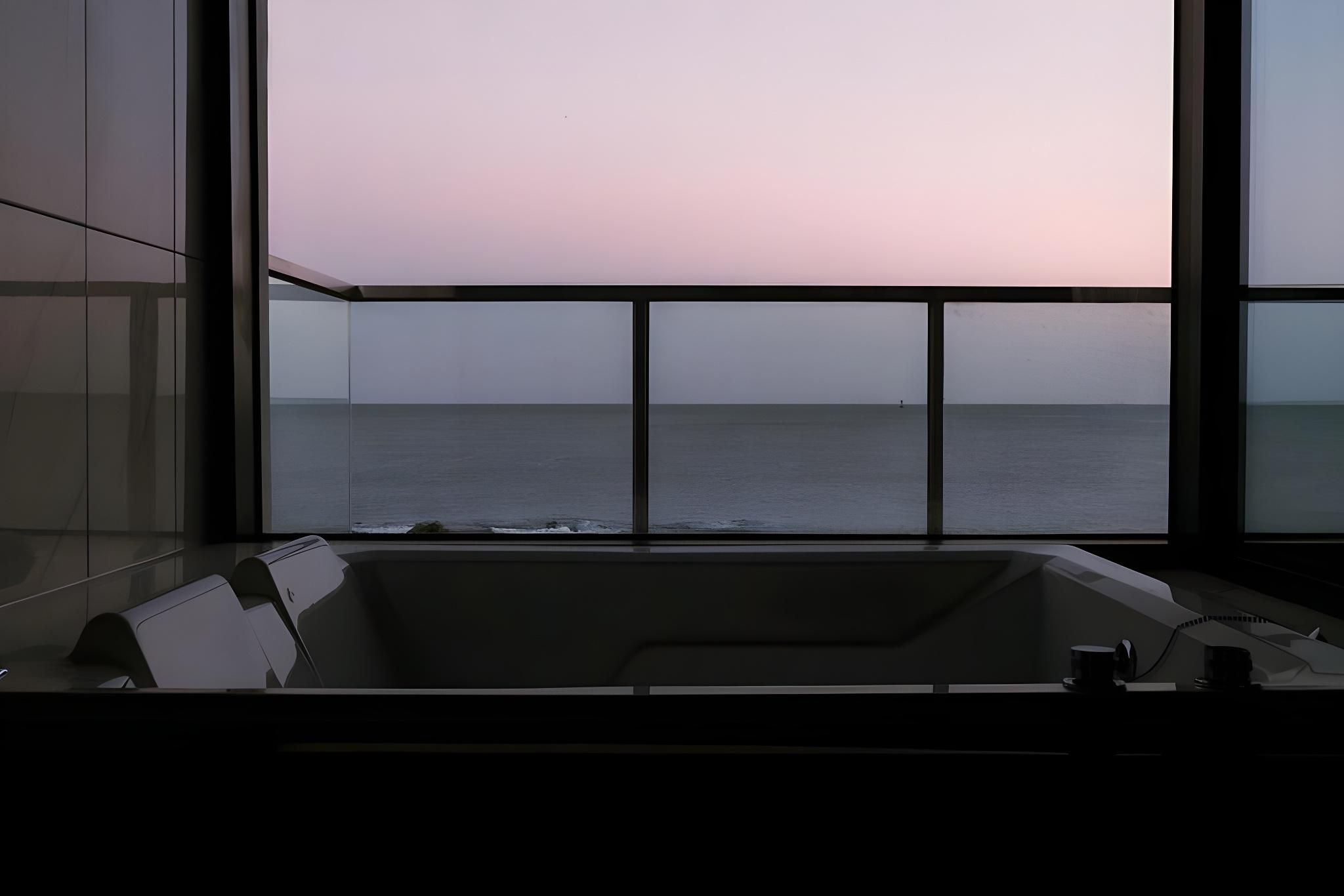 Ulsan Haebeach Pension 503 (Duplex Type, Indoor SPA, Outdoor Terrace) 2