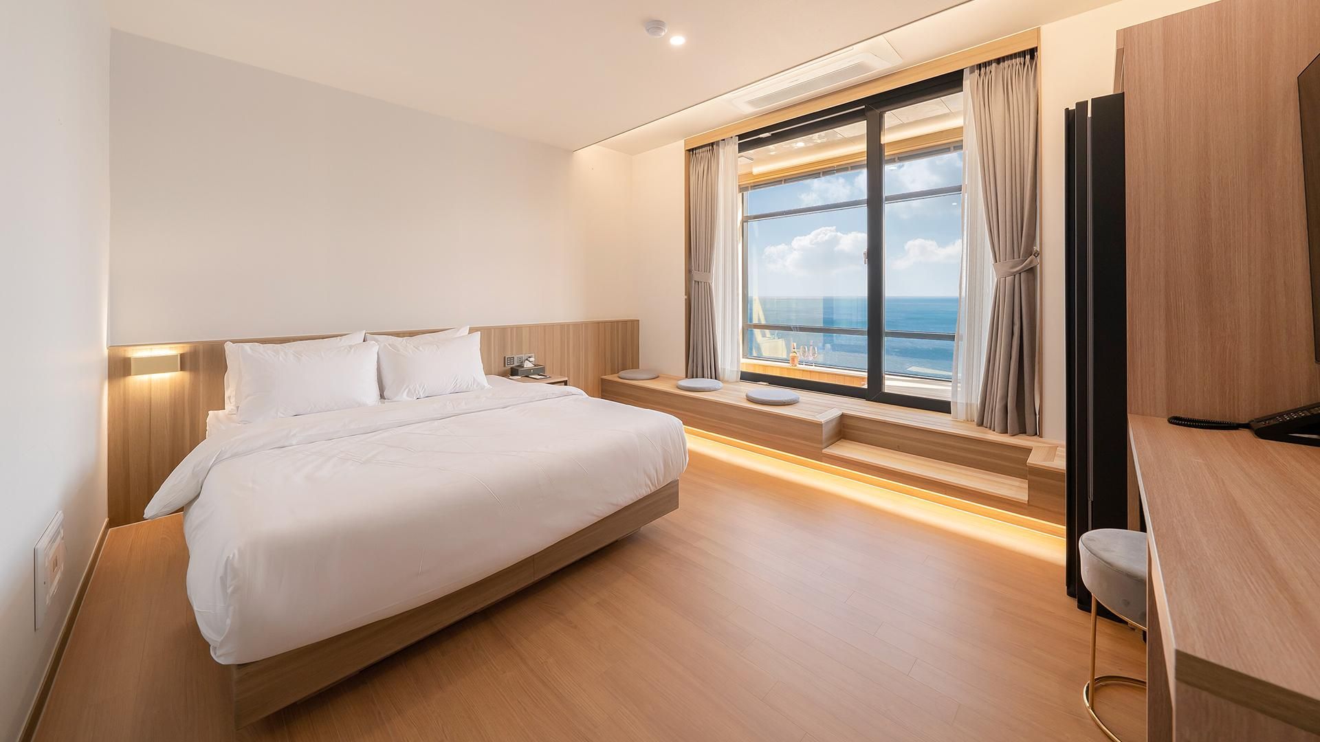 Ryokan Deluxe Room with Terrace