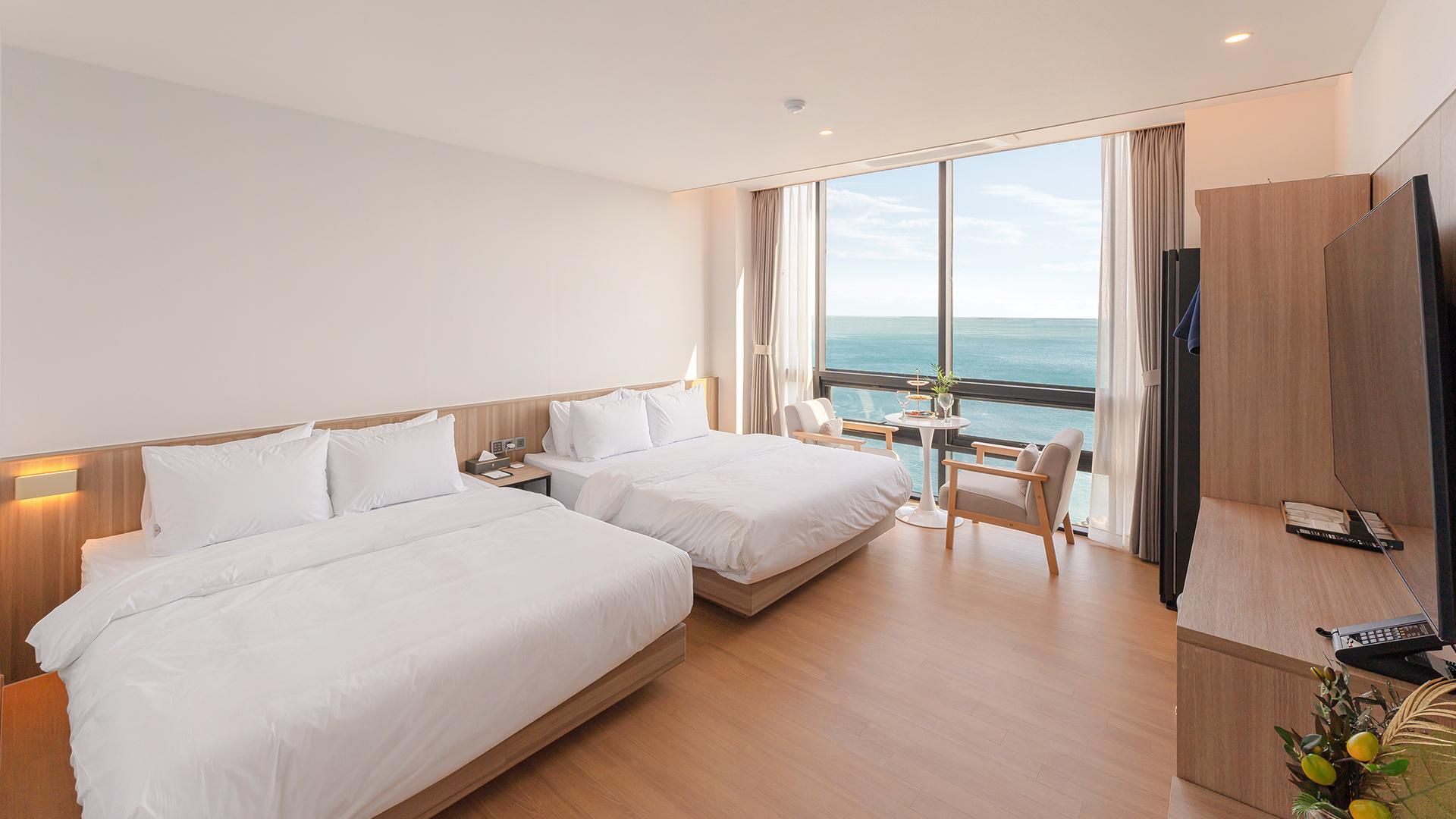 Family Twin Ocean View