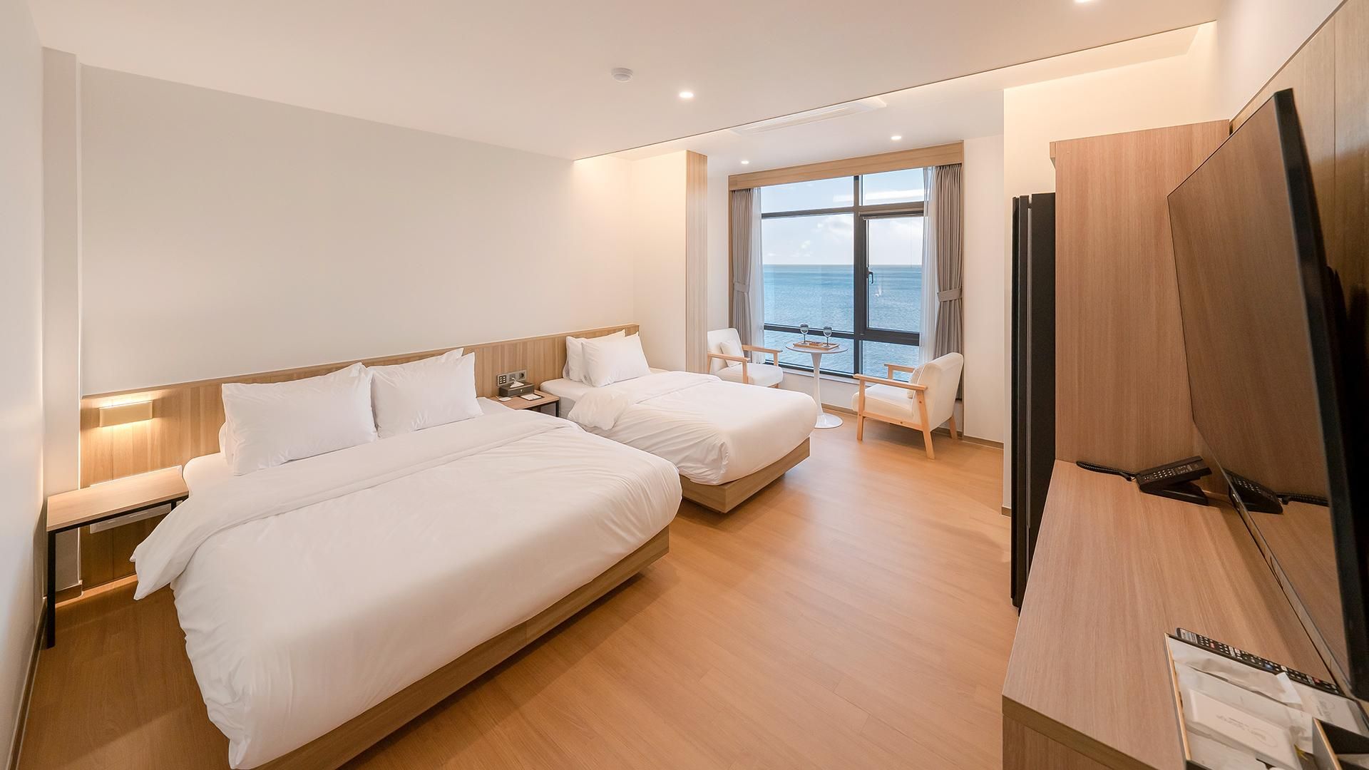 Deluxe Twin Ocean View