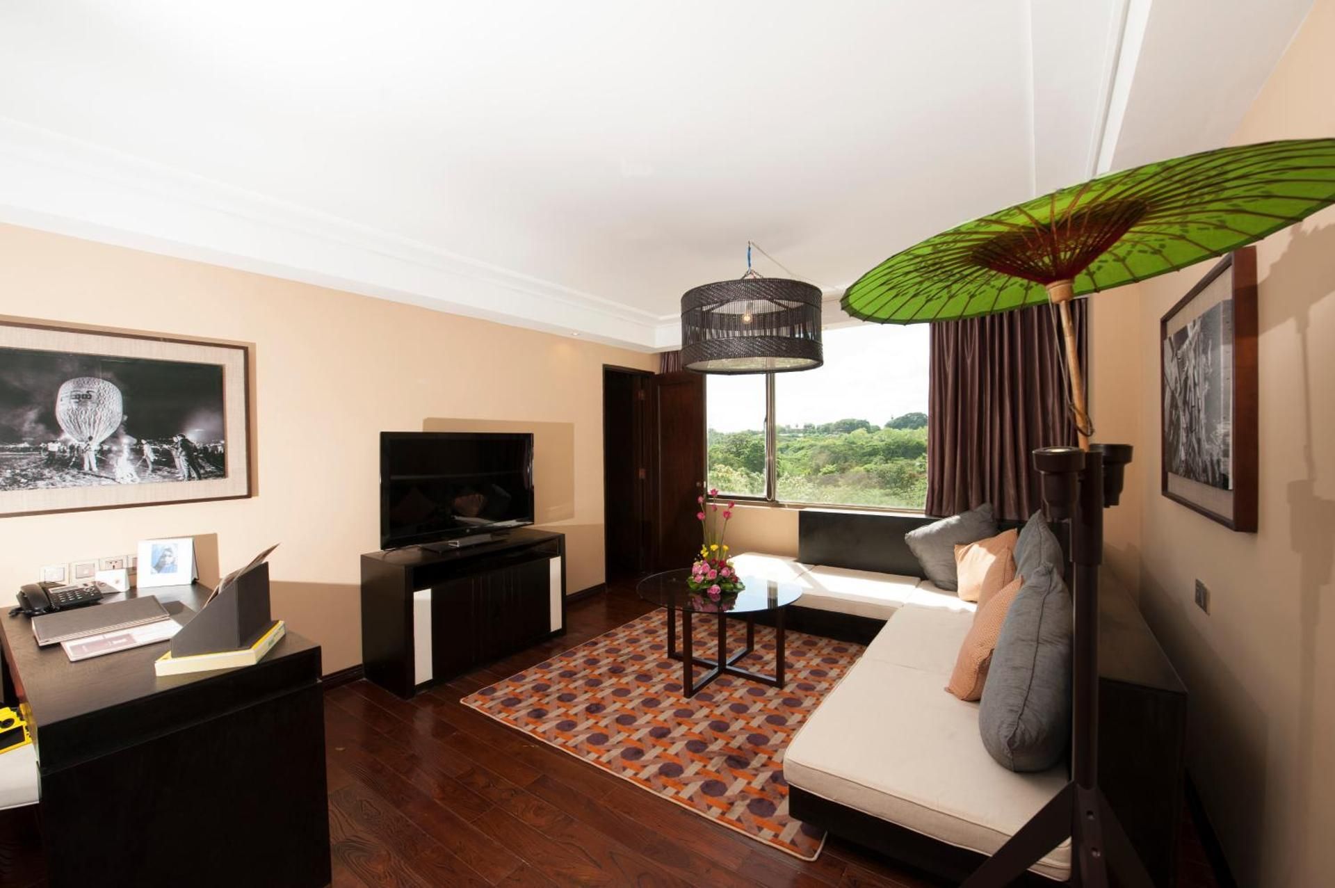 One Bedroom Suite - King