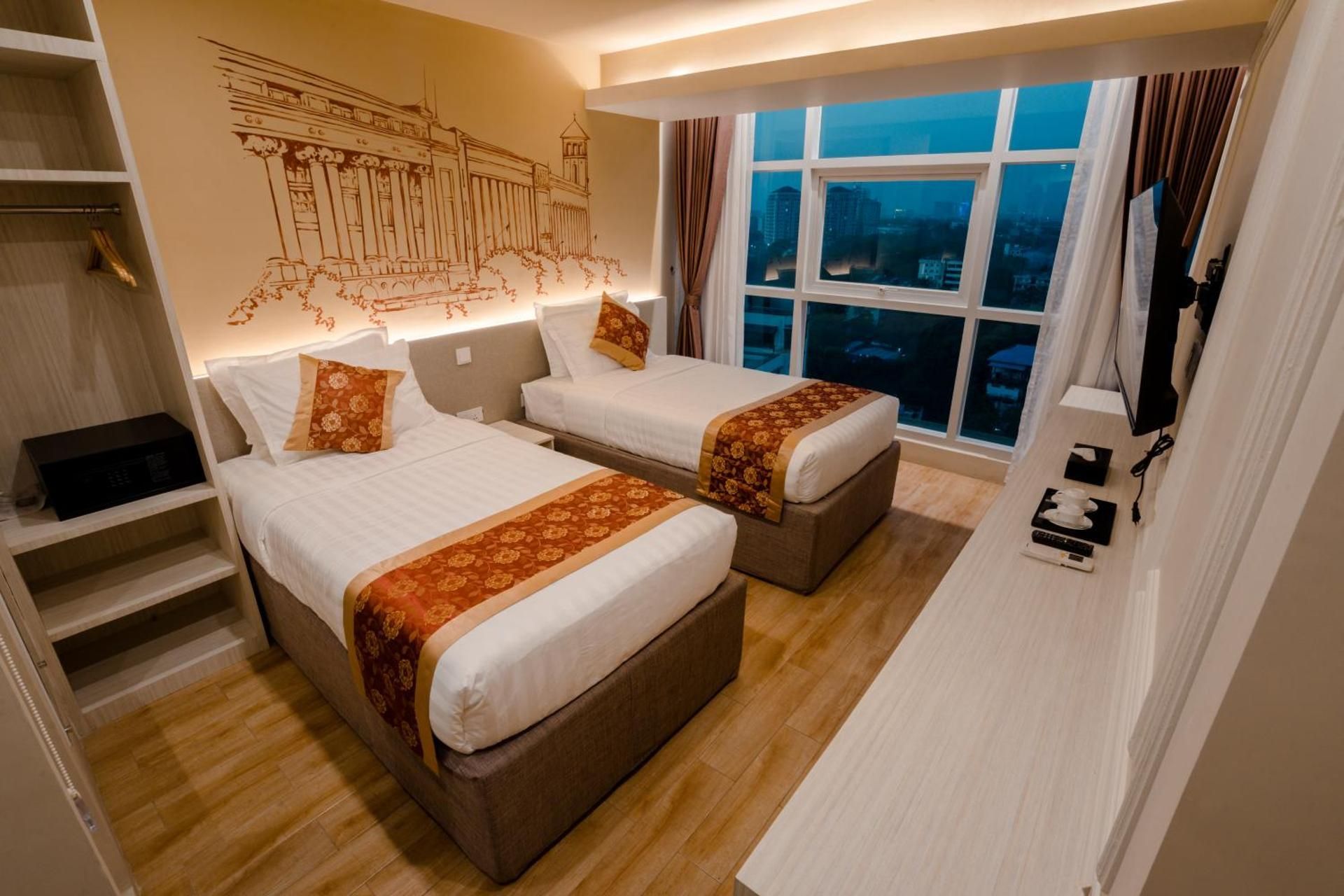 Twin Room with City View