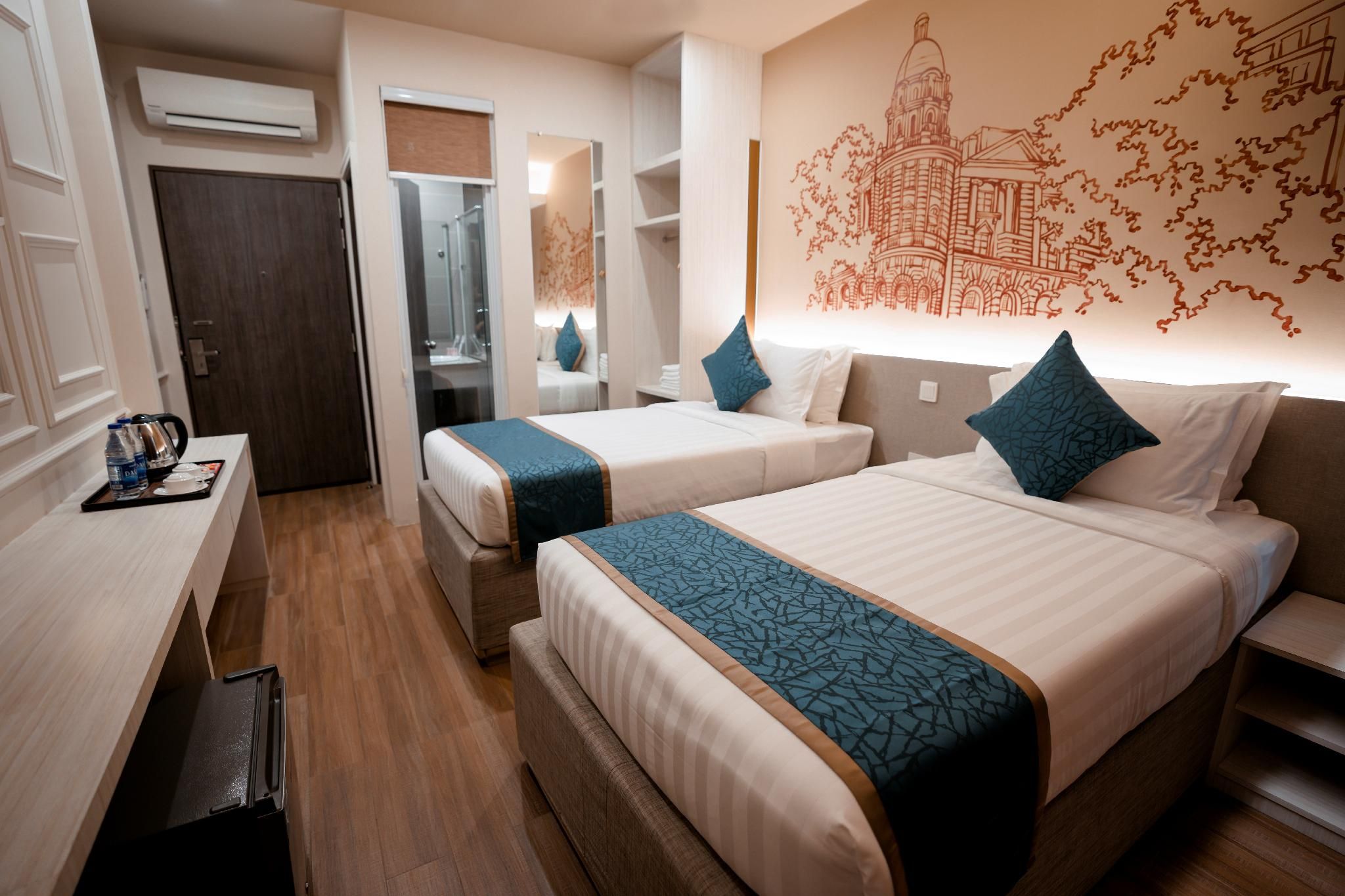 Deluxe Twin Room City View