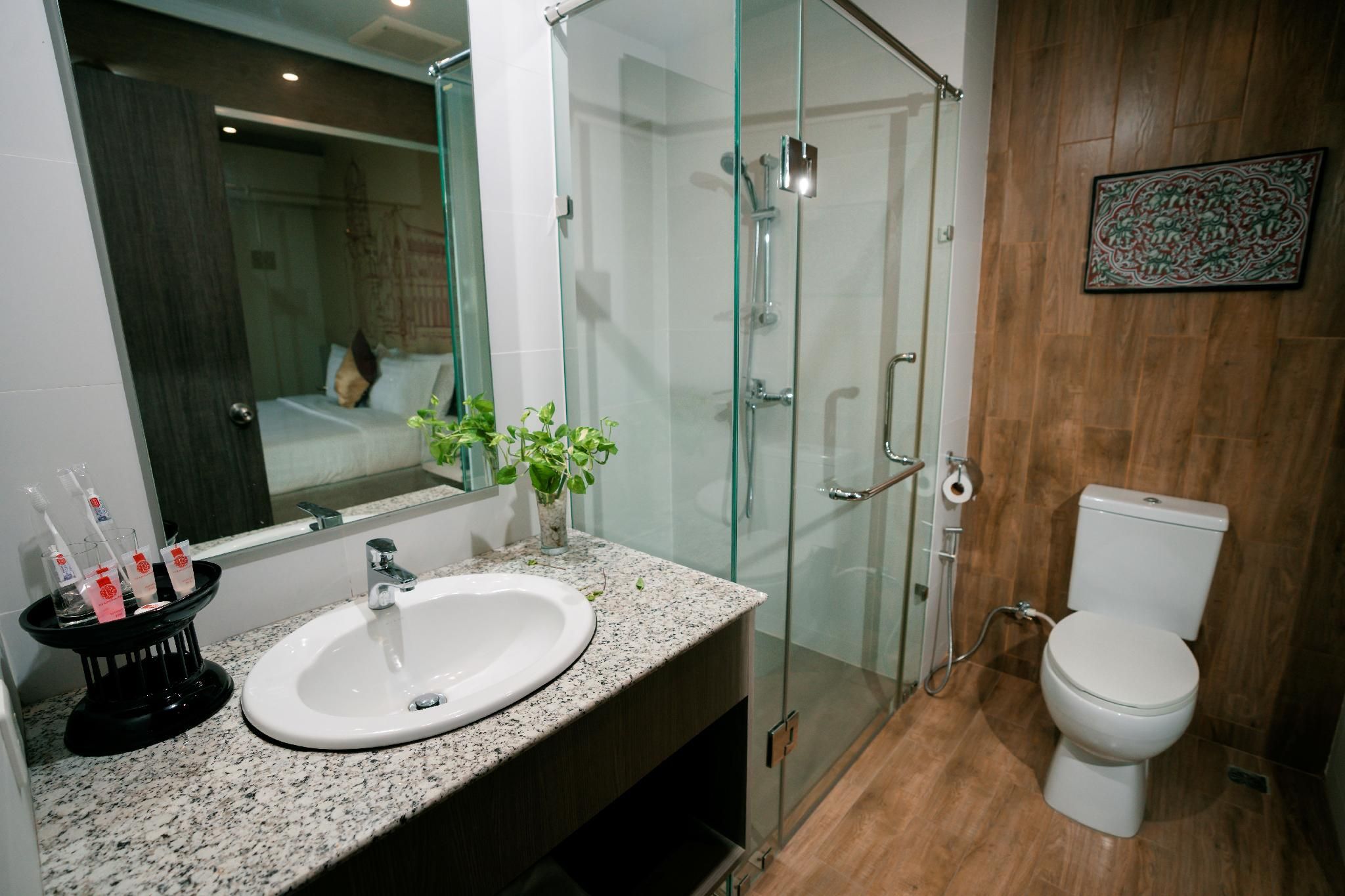 Premier River View Room