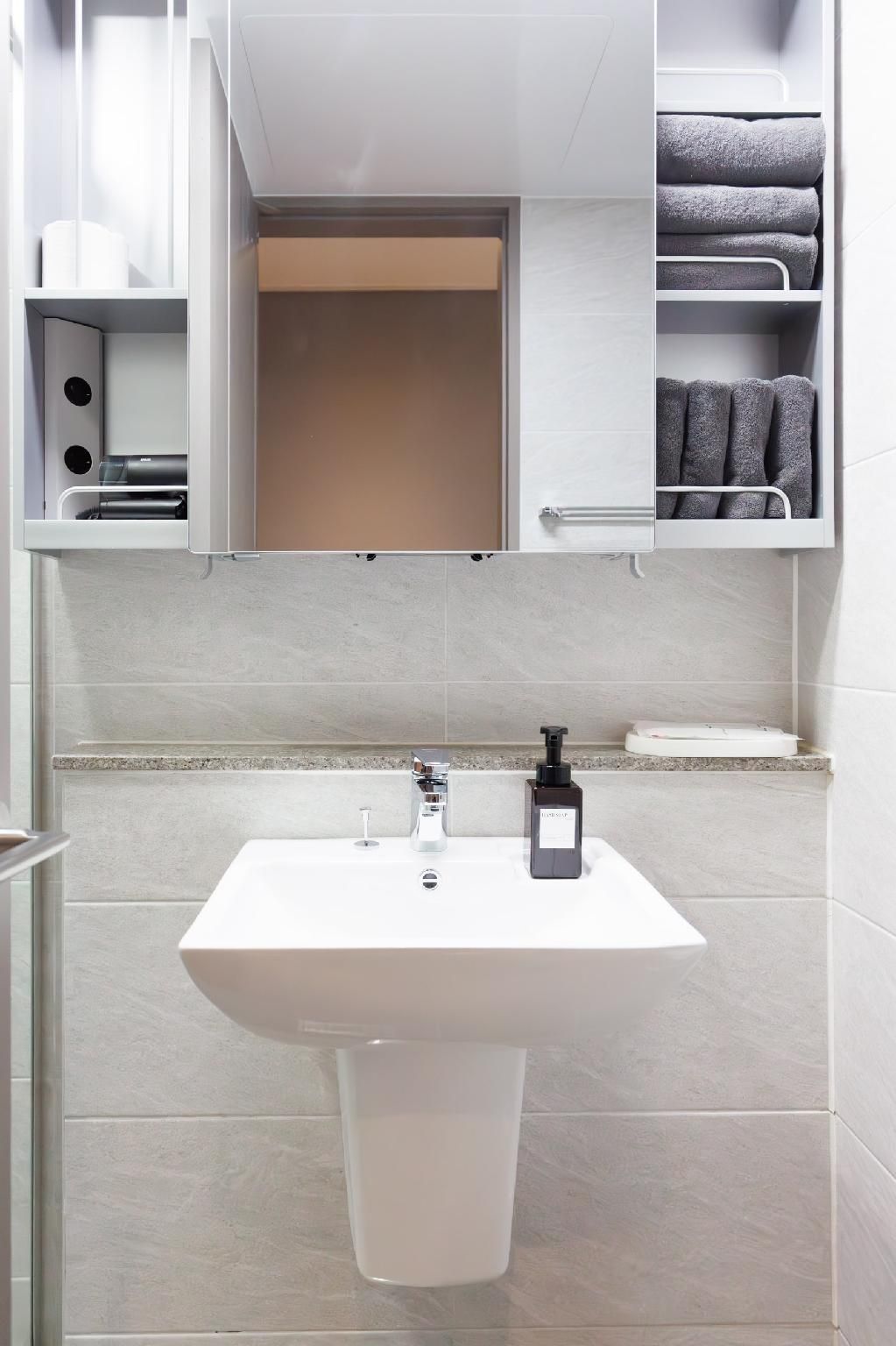 Deluxe Family Studio