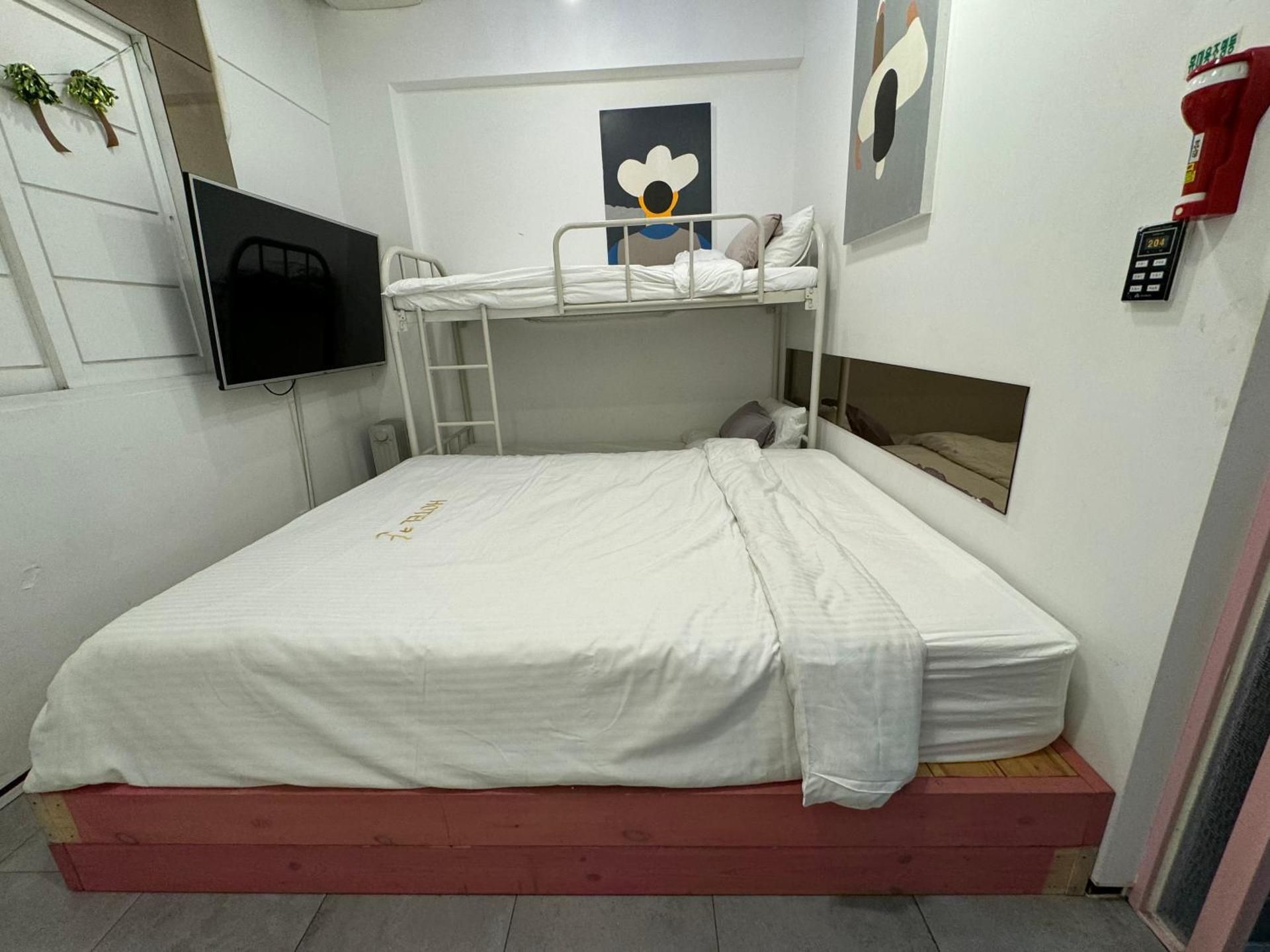 Maison Seongsu Hotel Standard Quadruple Private Bathroom