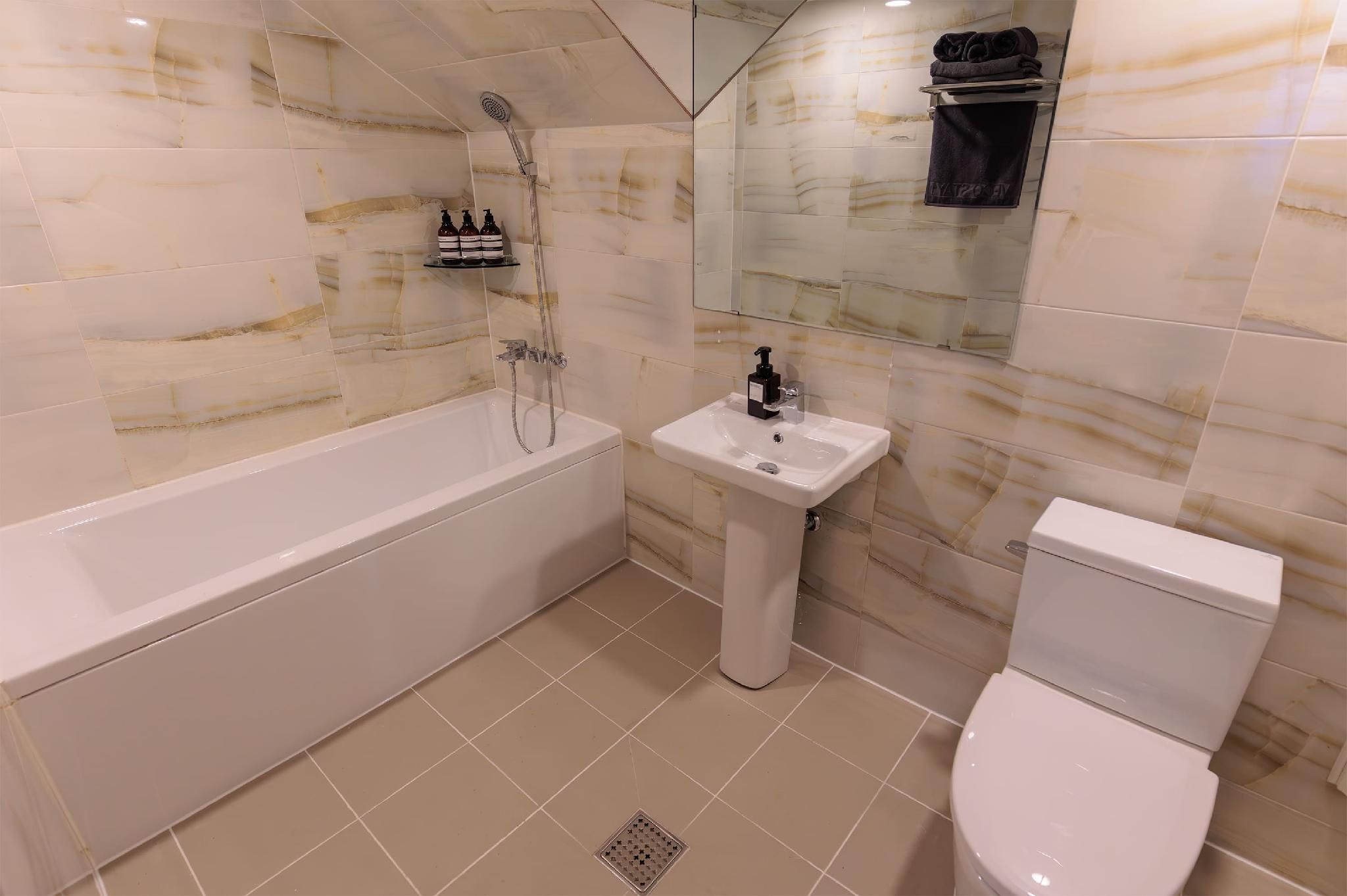 Wecostay Cheongnyangni Quadruple Room 3