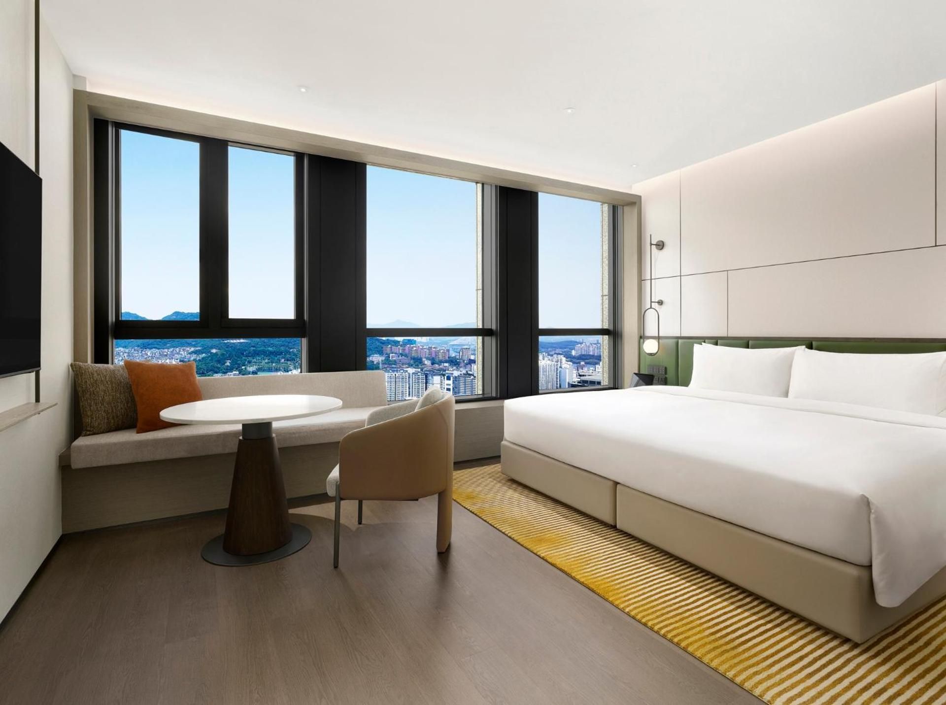 Pullman Ambassador Seoul Eastpole Deluxe Room, 1 King Size Bed