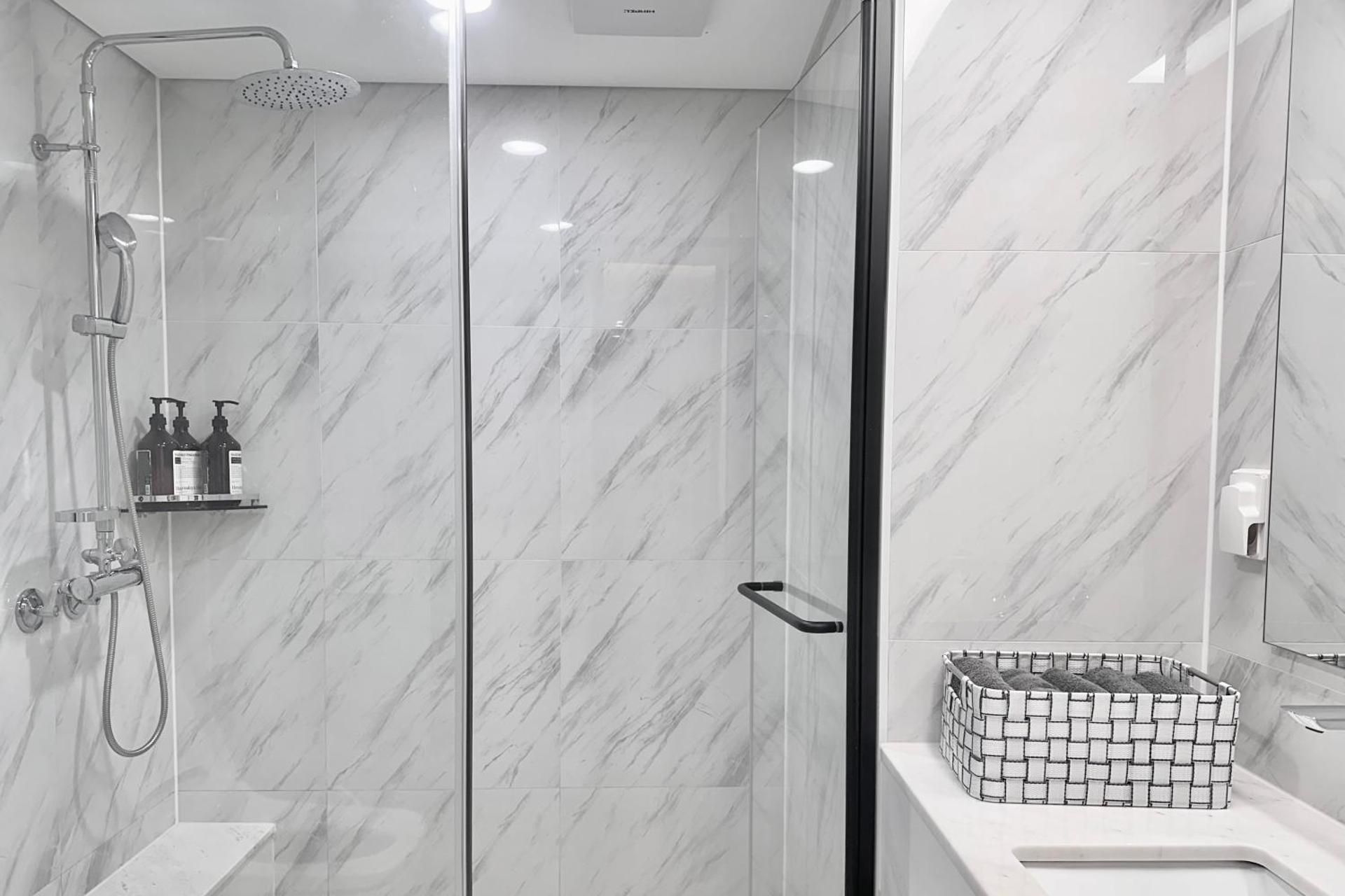 STAY-G A PLUS (DOUBLE BED)