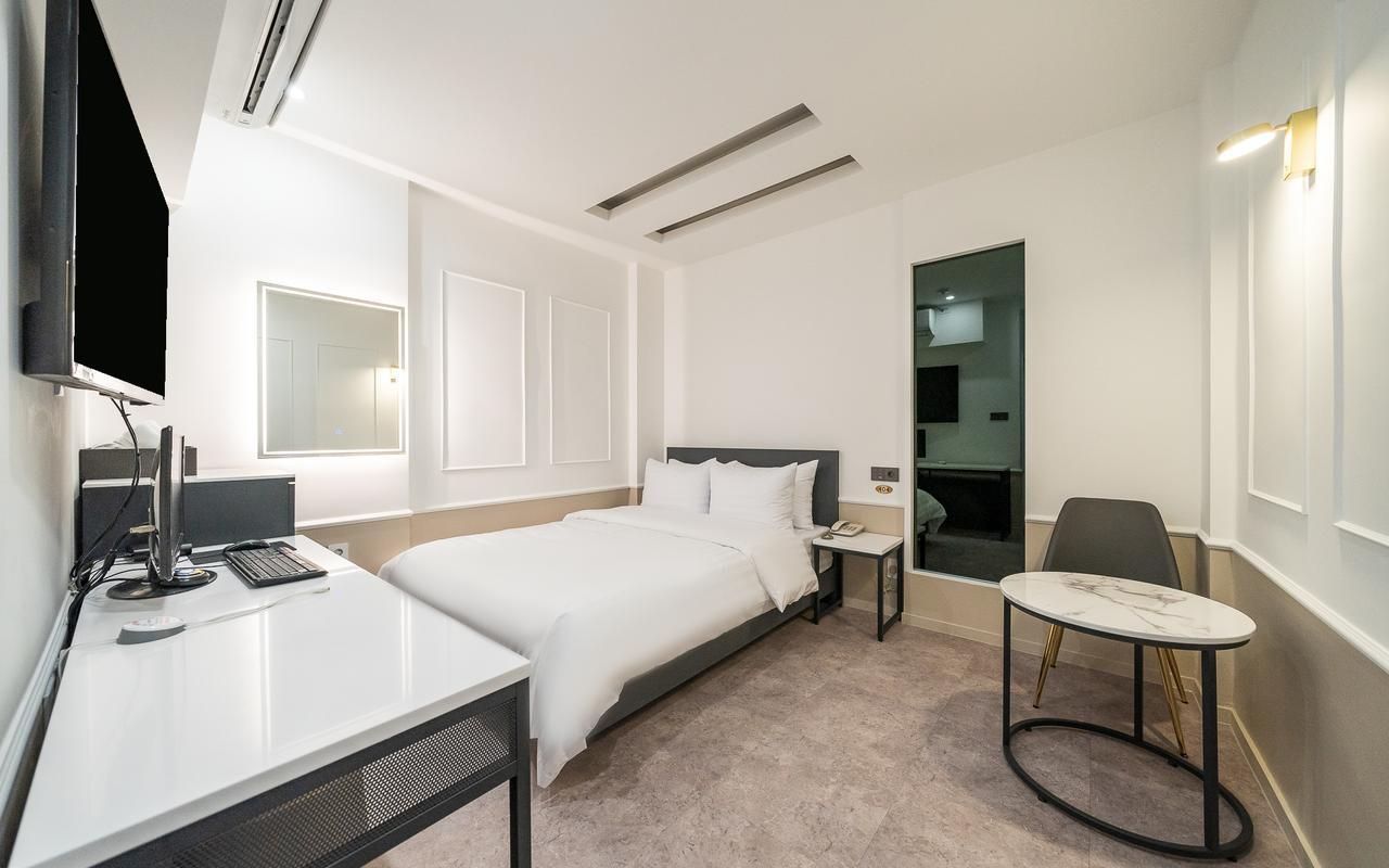 Deluxe Double - Day Use