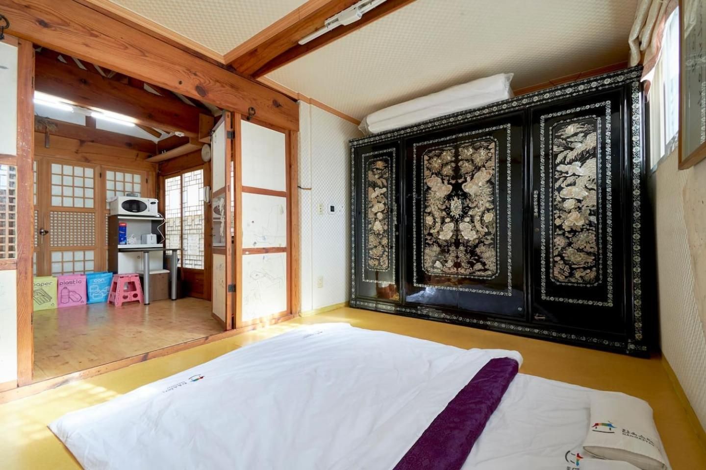 Inwoo Guesthouse Korean Style Ondol