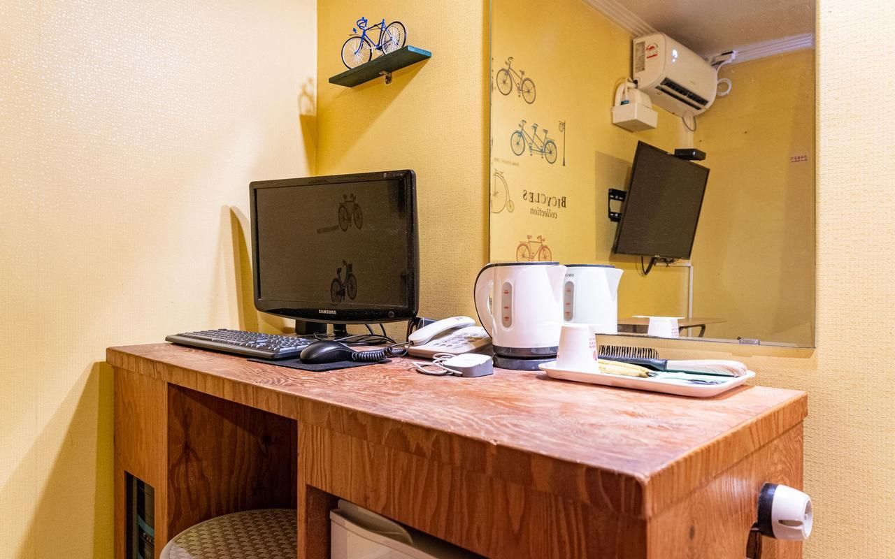 amenity (guest room)