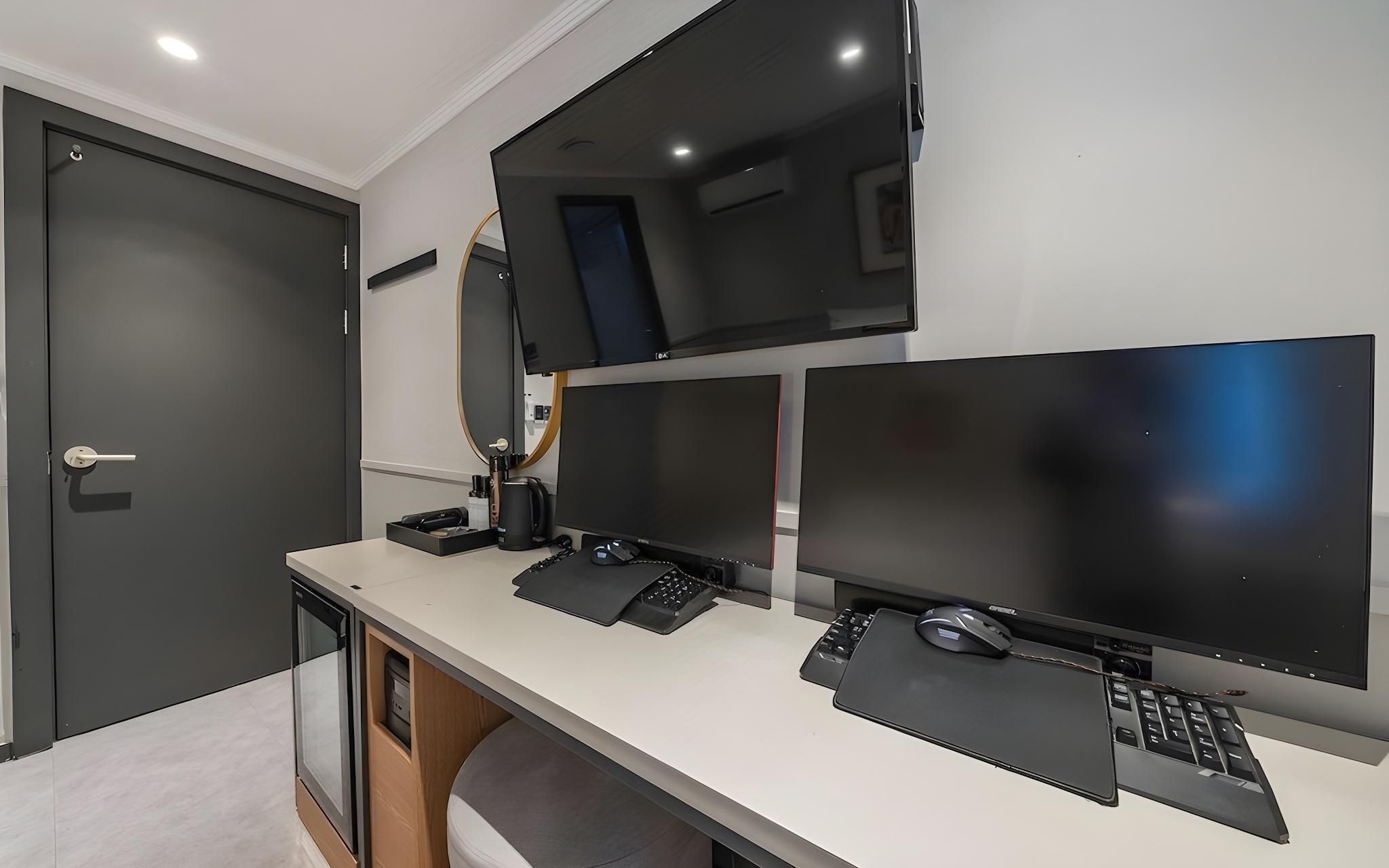 3552087cc74a44a4ee3865327e8d9277