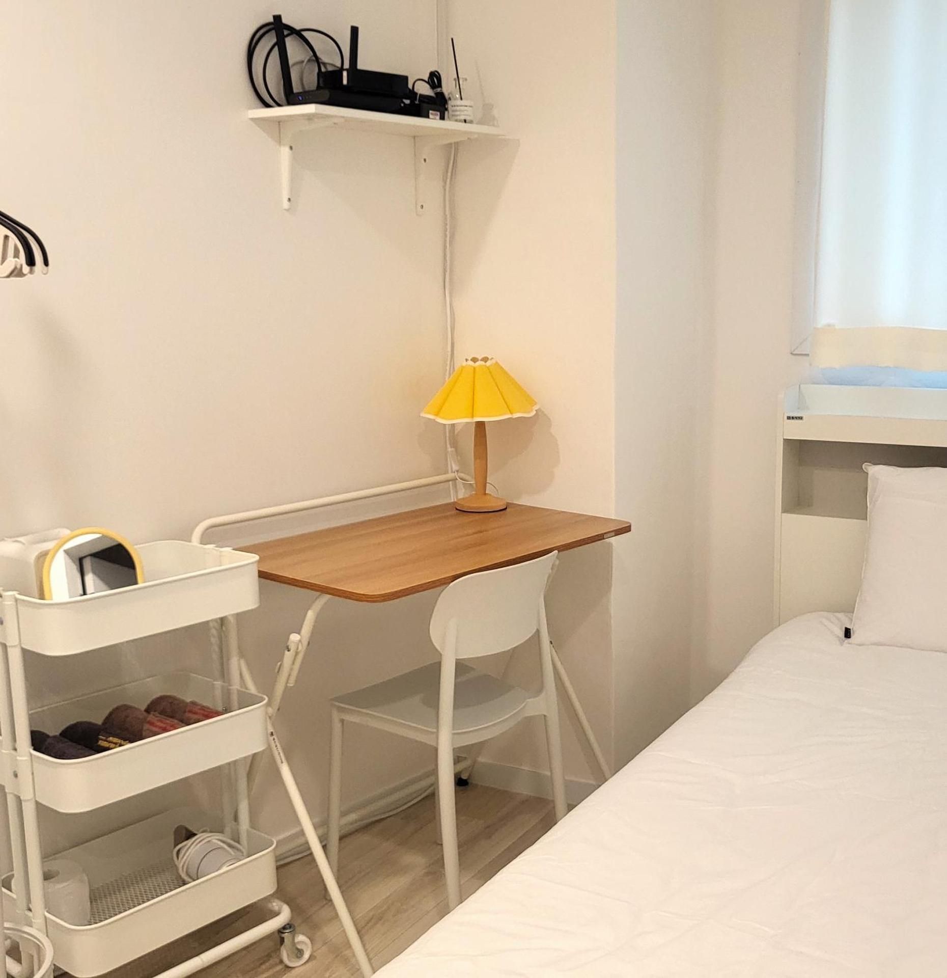 Humming stay Single Room With Private Bathroom 3