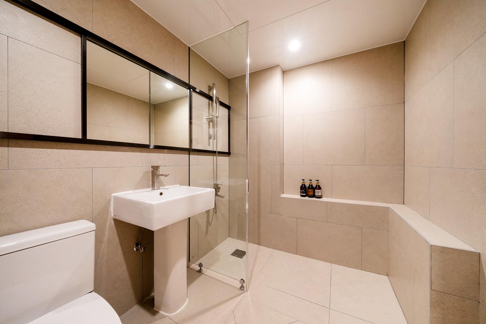 Double King Cinema Room - Special Offer