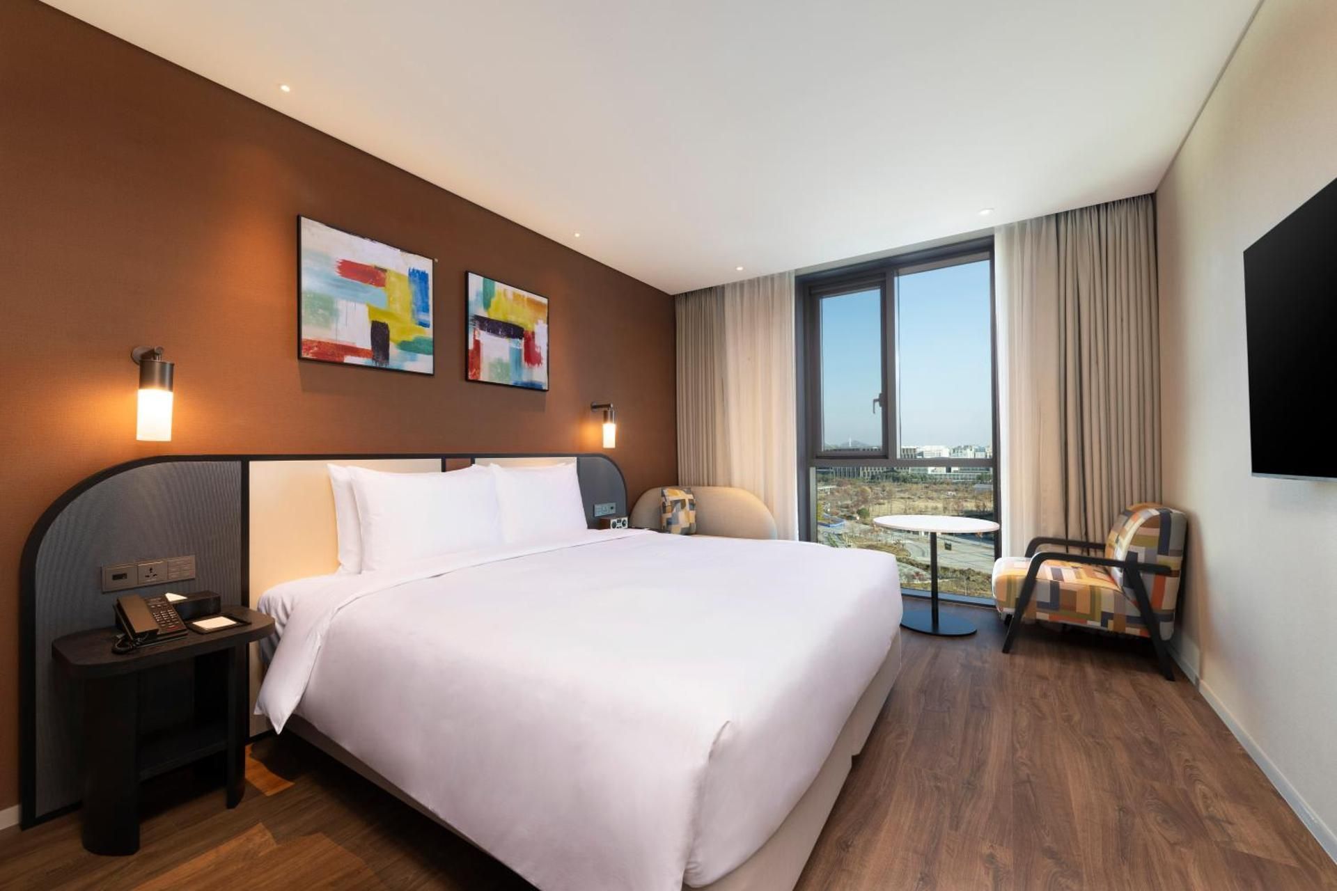 Superior Room with 1 King Size Bed