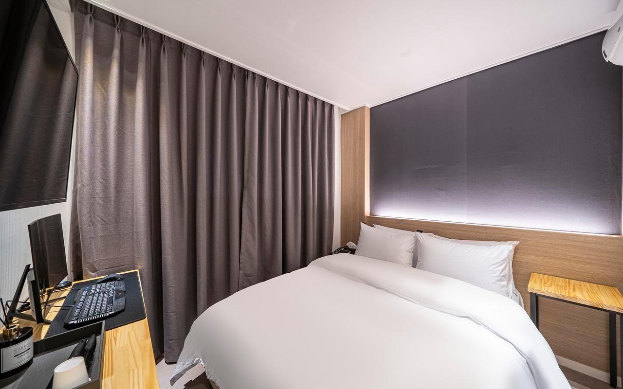 Standard Room - No Parking Included, Check-In After 22:00 PM