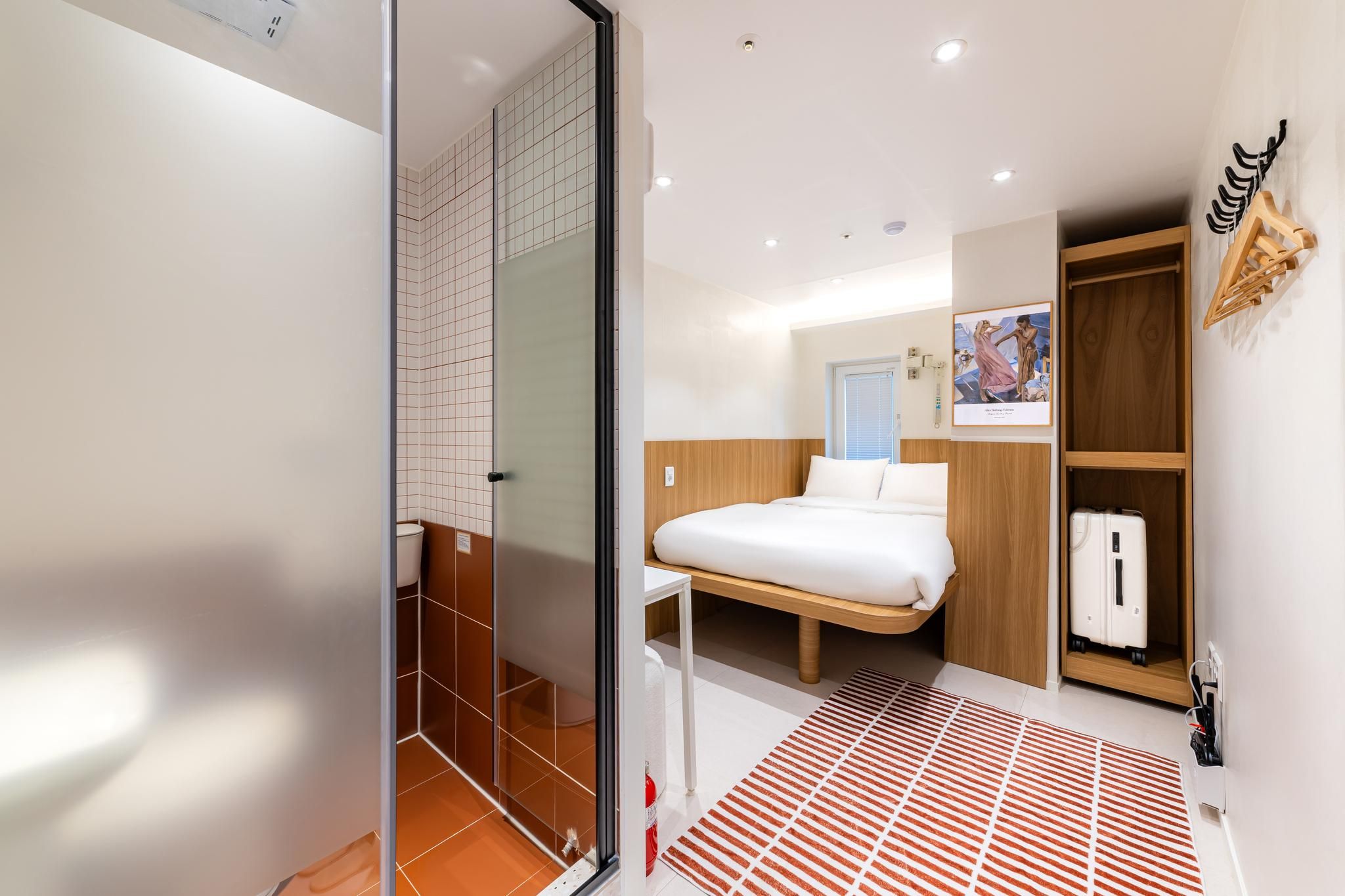 Slow On Hostel Hongdae Double - Private Bathroom 2