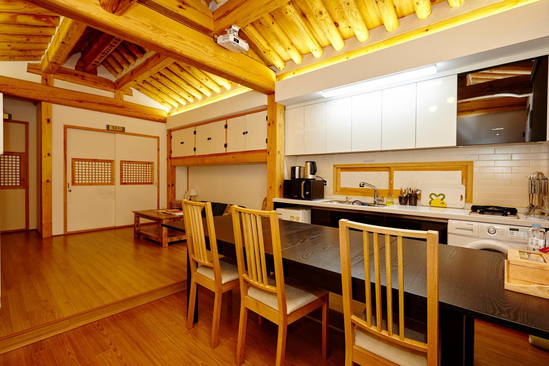 1160439_17012312330050484002