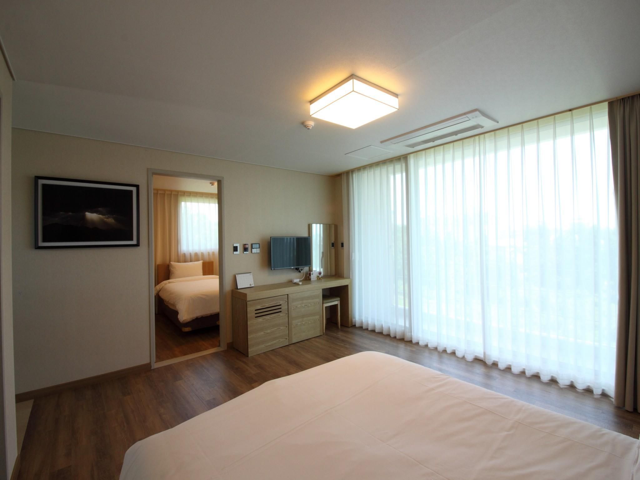 1254361_16062308340043996244