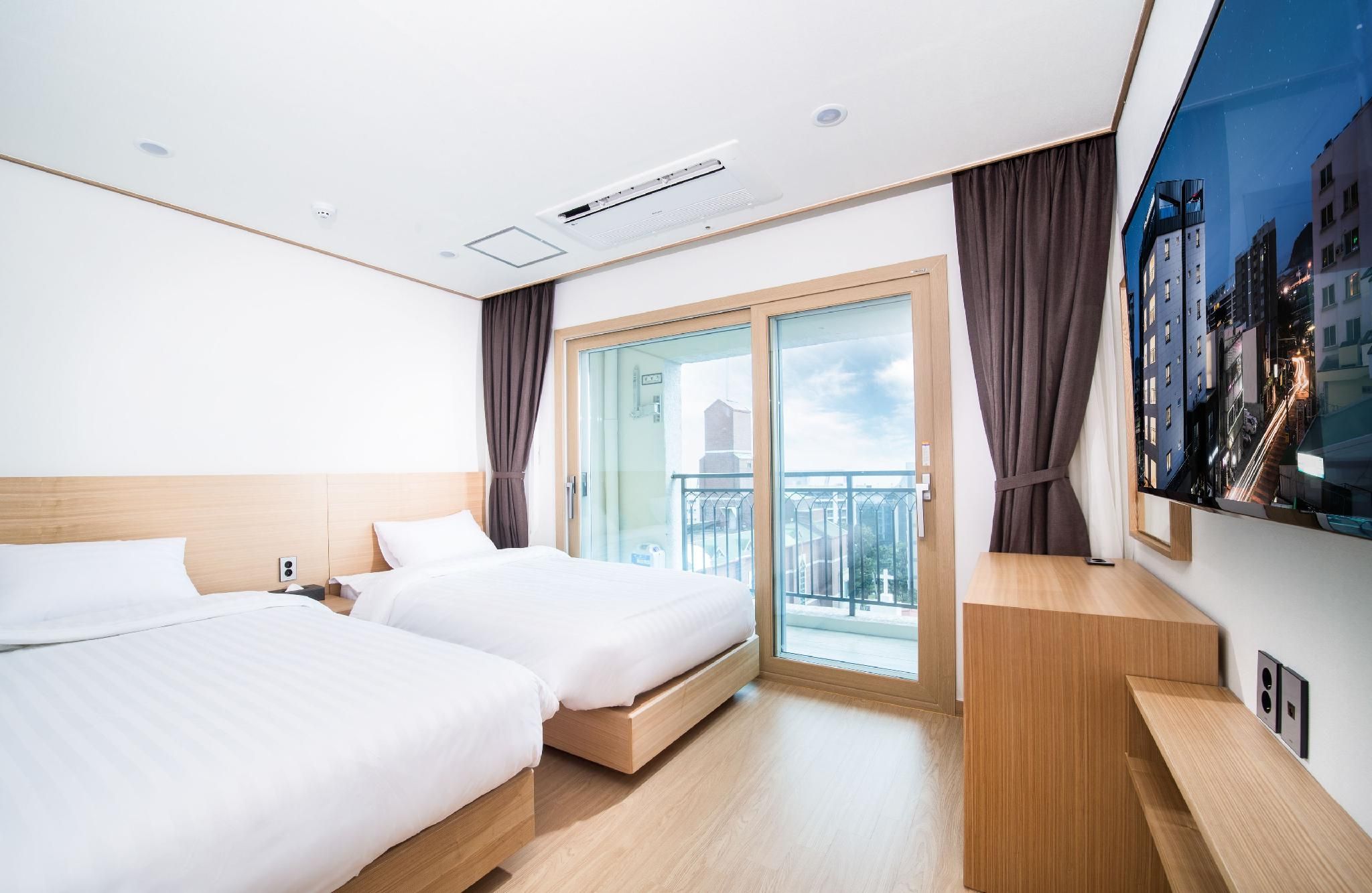 Run Hotel Grand Room