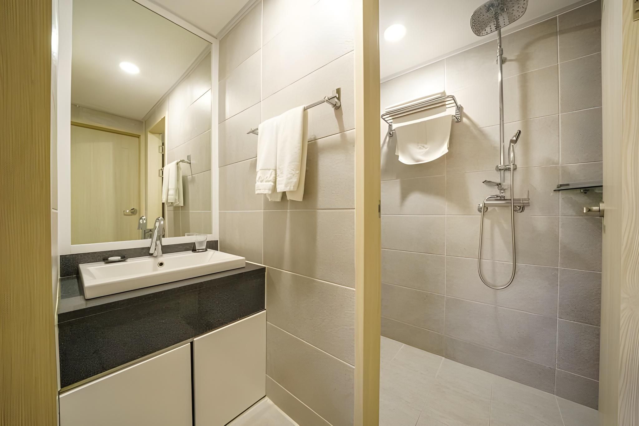 Family King Room - Non-Smoking